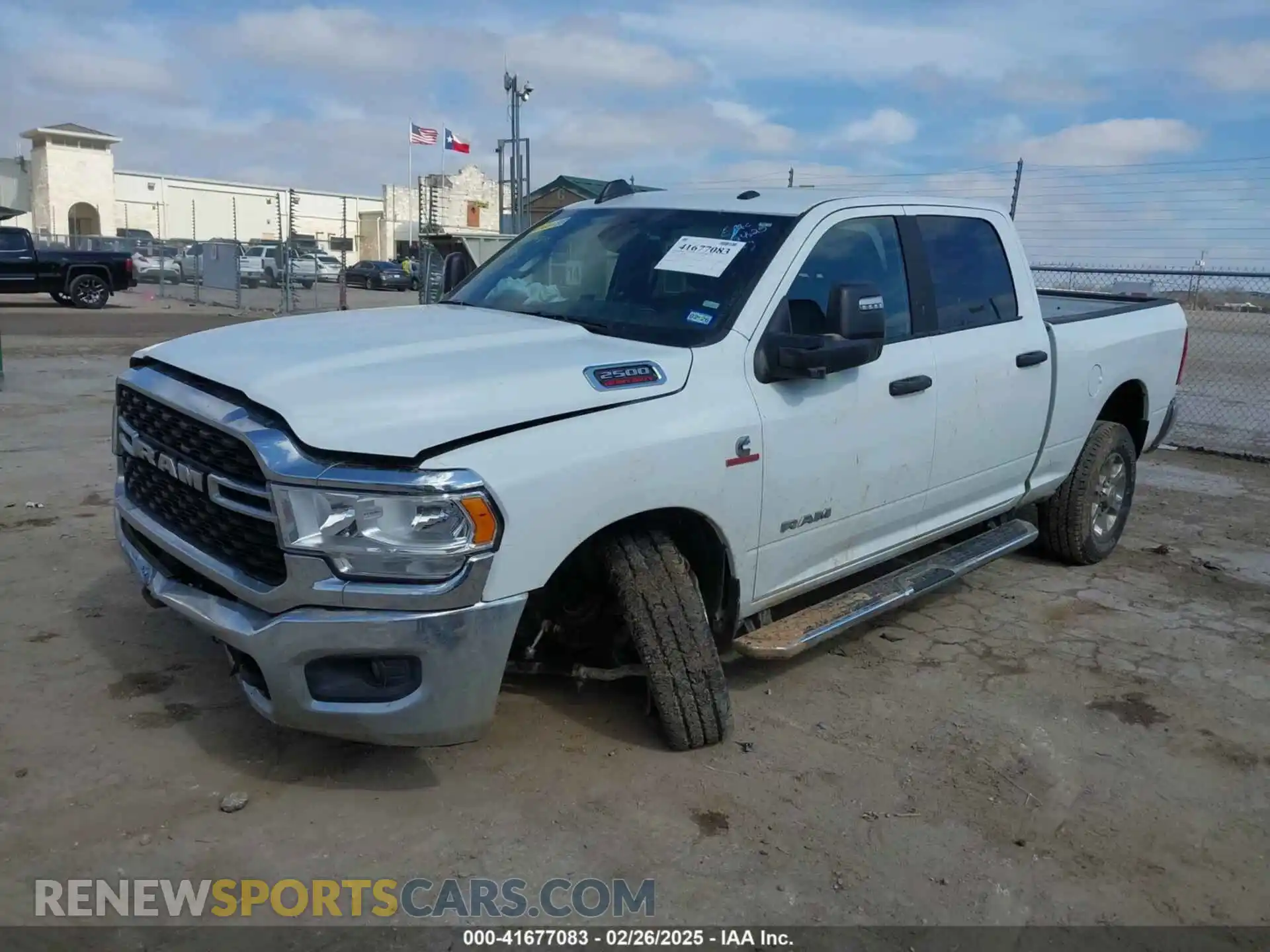 2 fotografías del automóvil dañado 3C6UR5DL6RG249766 RAM 2500 2024