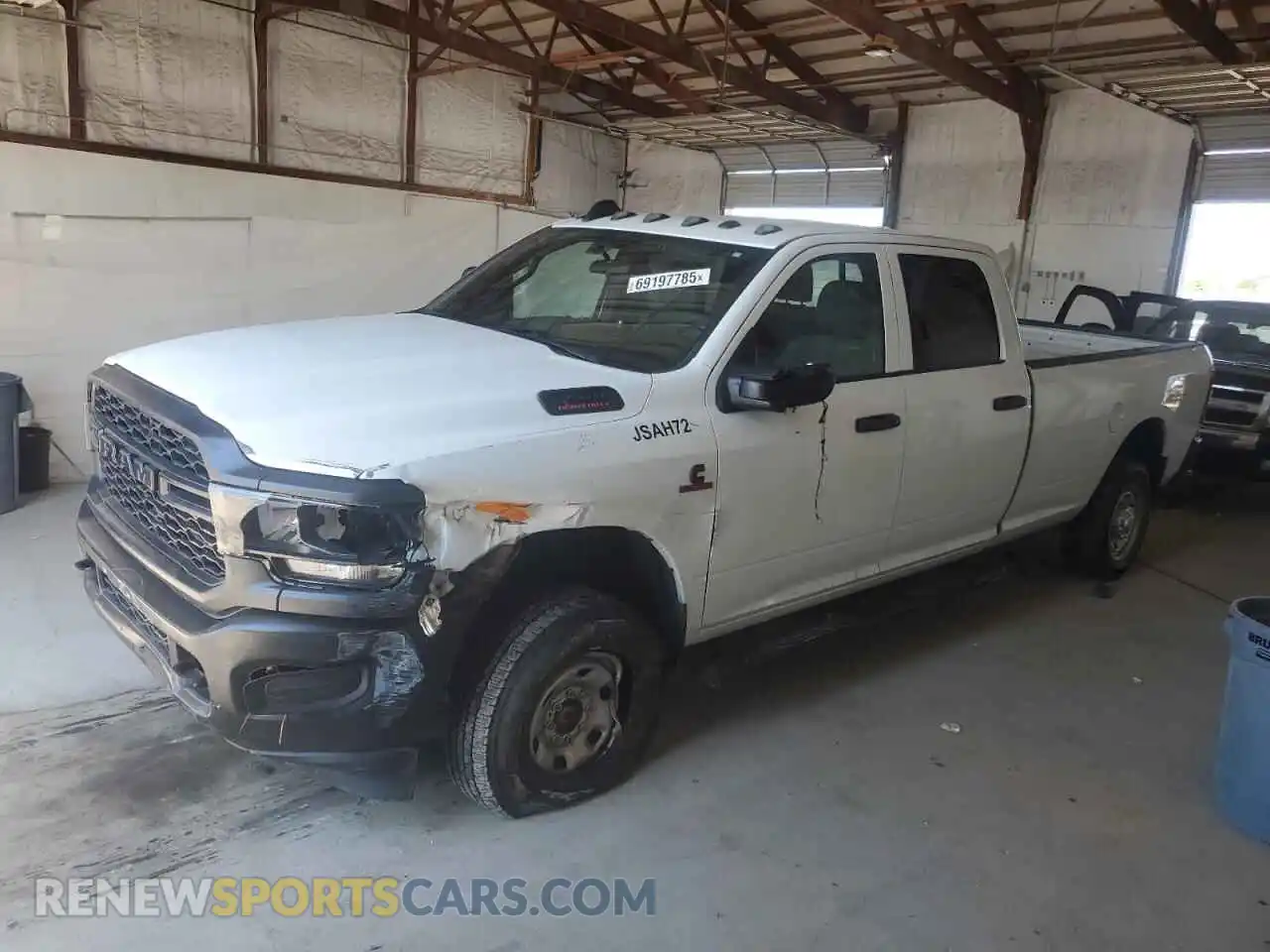 1 Photograph of a damaged car 3C6UR5HLXRG196919 RAM 2500 2024