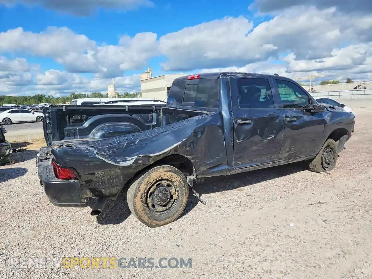3 fotografías del automóvil dañado 3C63R5CL0SG569569 RAM 2500 2025