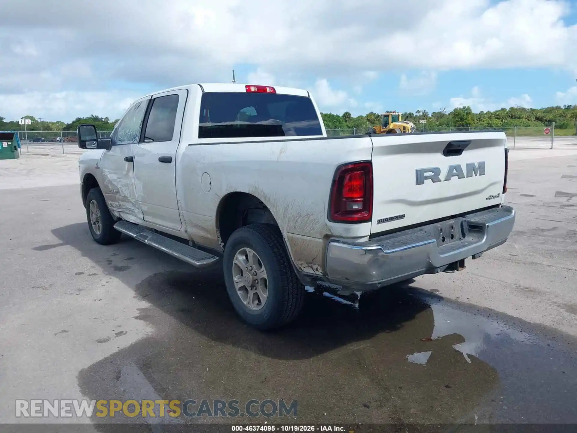 3 Photograph of a damaged car 3C6UR5DLXTG261121 RAM 2500 2026