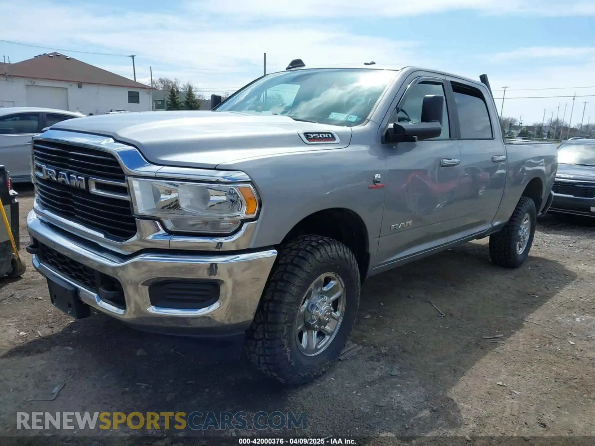 2 Photograph of a damaged car 3C63R3DL5KG612385 RAM 3500 2019