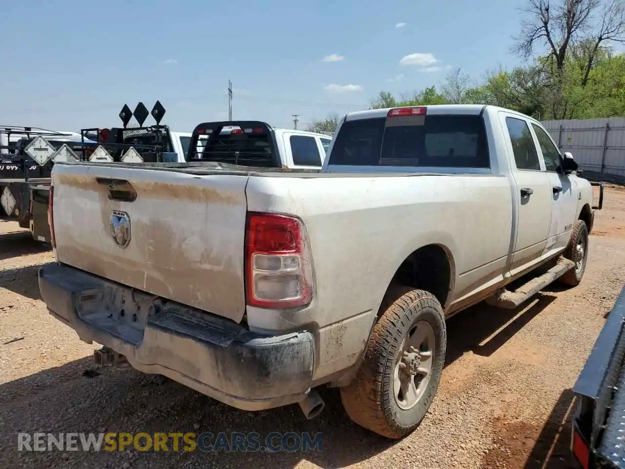 3 Photograph of a damaged car 3C63R3GL4NG238612 RAM 3500 2022