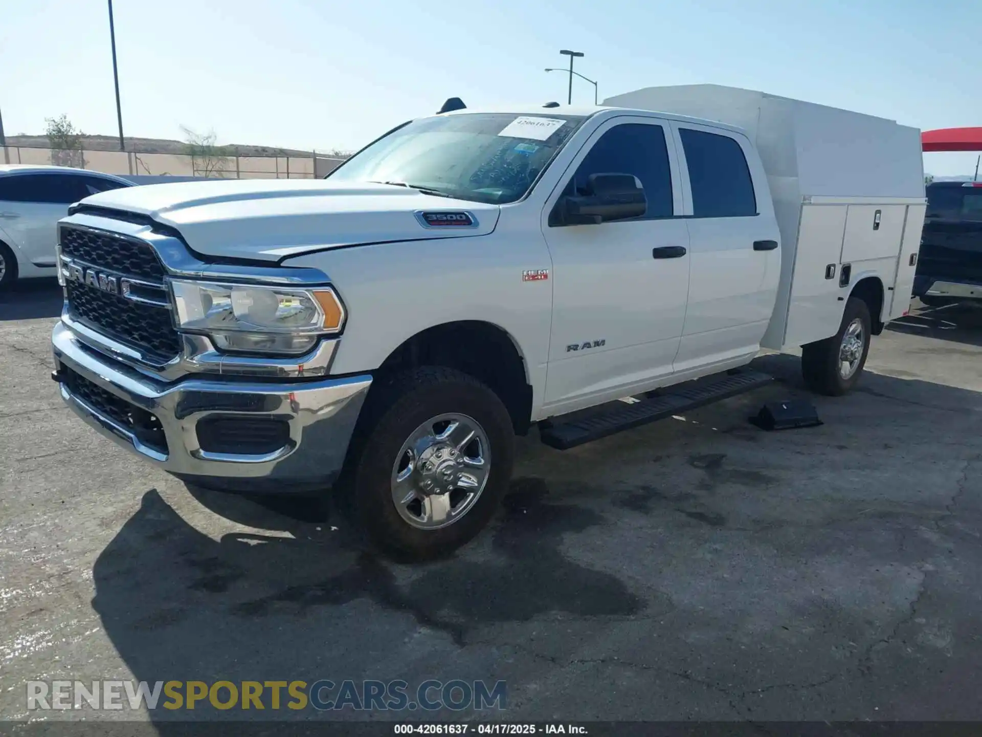 2 Photograph of a damaged car 3C7WR3GJ0NG226450 RAM 3500 2022