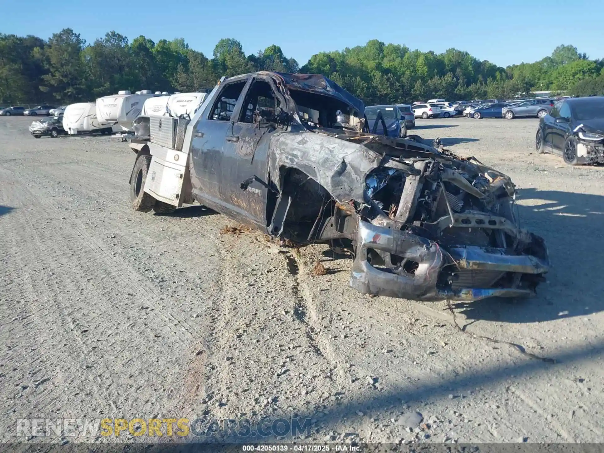 1 Photograph of a damaged car 3C7WRTCL5LG307044 RAM 3500 CHASSIS 2020