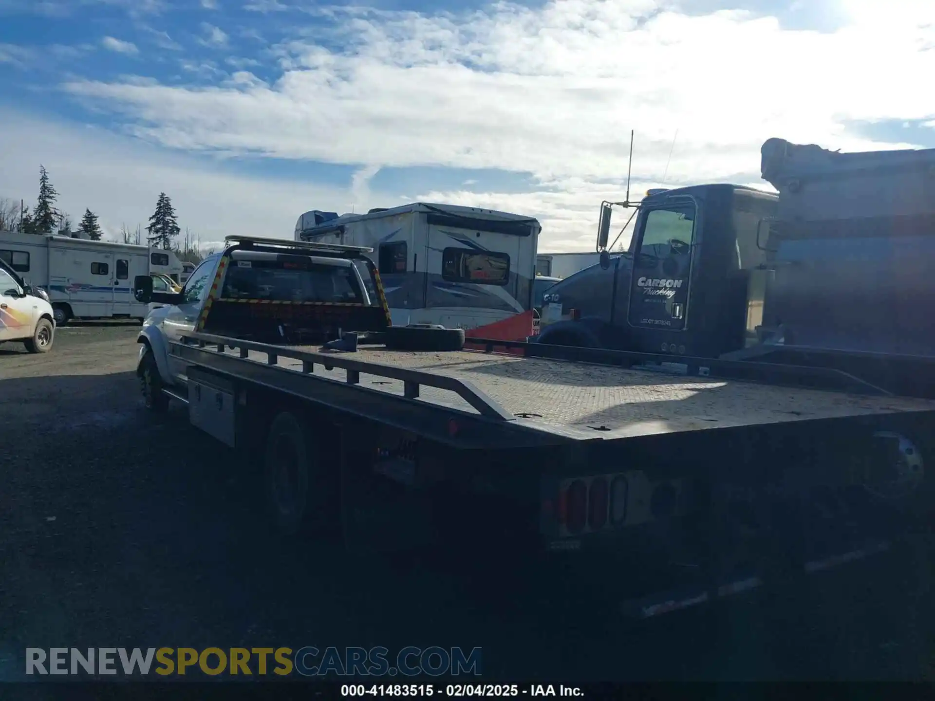 3 fotografías del automóvil dañado 3C7WRMDL1LG218964 RAM 5500 CHASSIS 2020