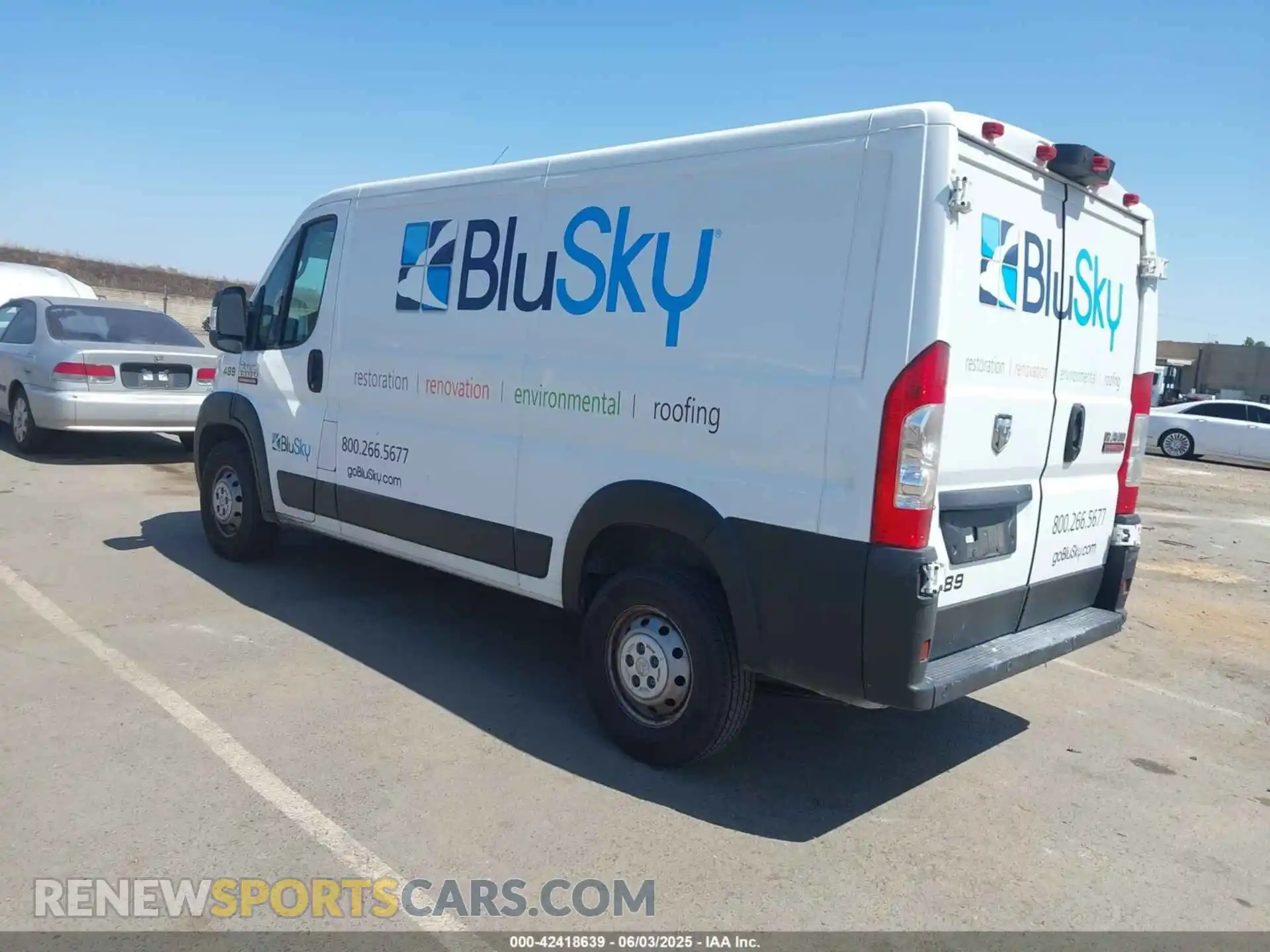 3 Фотография поврежденного автомобиля 3C6TRVAGXKE505802 RAM PROMASTER 1500 2019