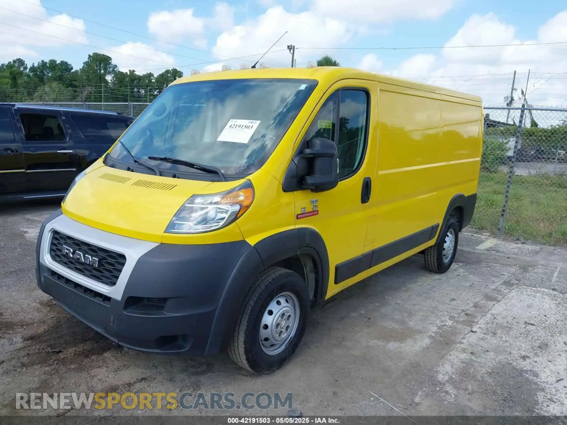 2 Photograph of a damaged car 3C6TRVAG6LE127298 RAM PROMASTER 1500 2020