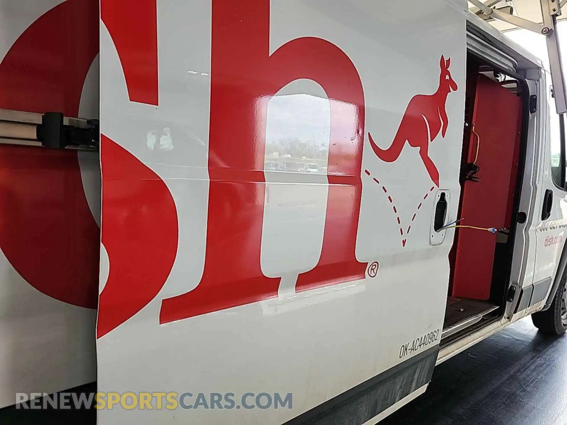 1 Photograph of a damaged car 3C6TRVAG9LE127280 RAM PROMASTER 1500 2020