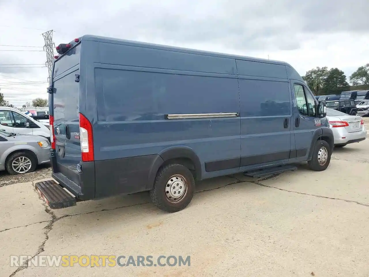 3 Photograph of a damaged car 3C6FRVJG0ME501077 RAM PROMASTER 2021