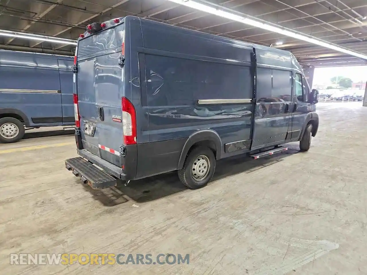 3 Photograph of a damaged car 3C6MRVJG5ME544529 RAM PROMASTER 2021