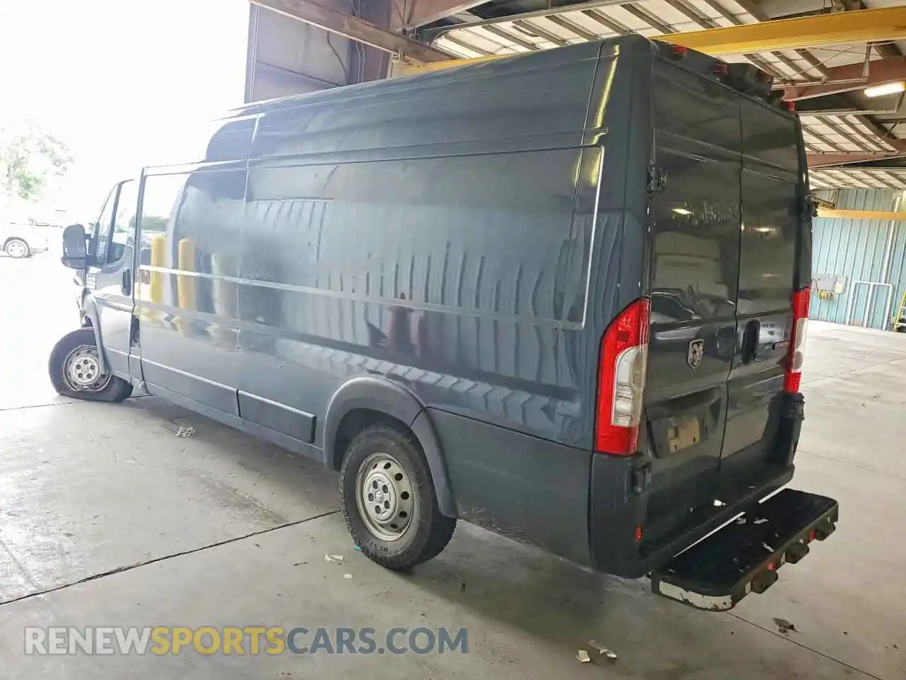 2 Photograph of a damaged car 3C6MRVJG7ME544709 RAM PROMASTER 2021