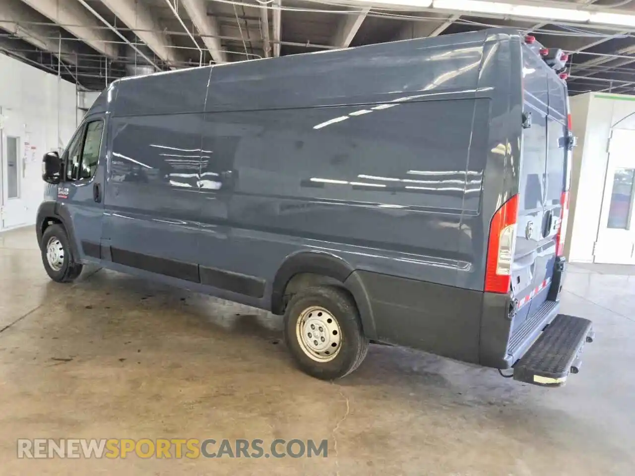 2 fotografías del automóvil dañado 3C6MRVJG9ME550043 RAM PROMASTER 2021