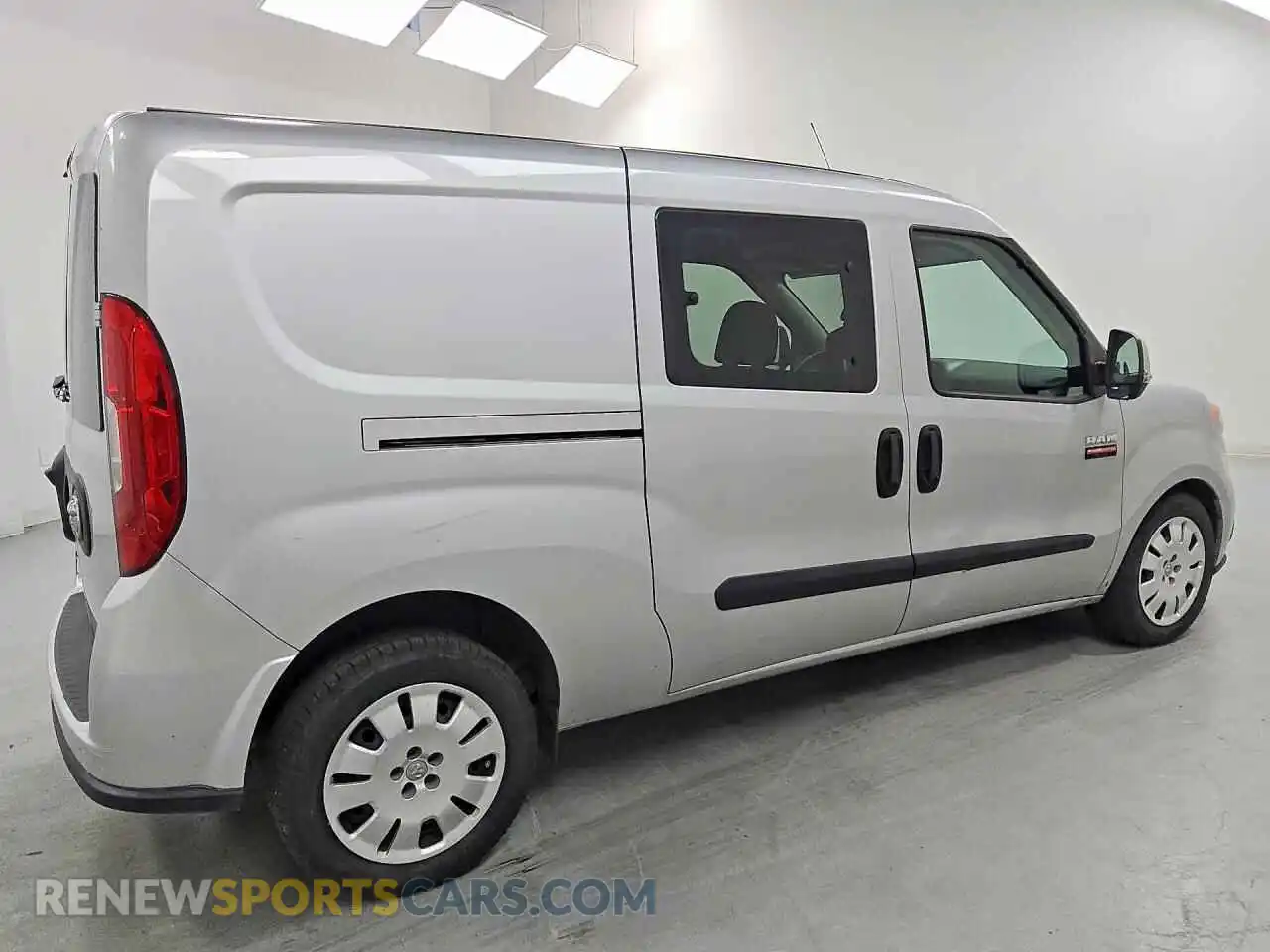 3 Photograph of a damaged car ZFBHRFBBXM6U31638 RAM PROMASTER 2021