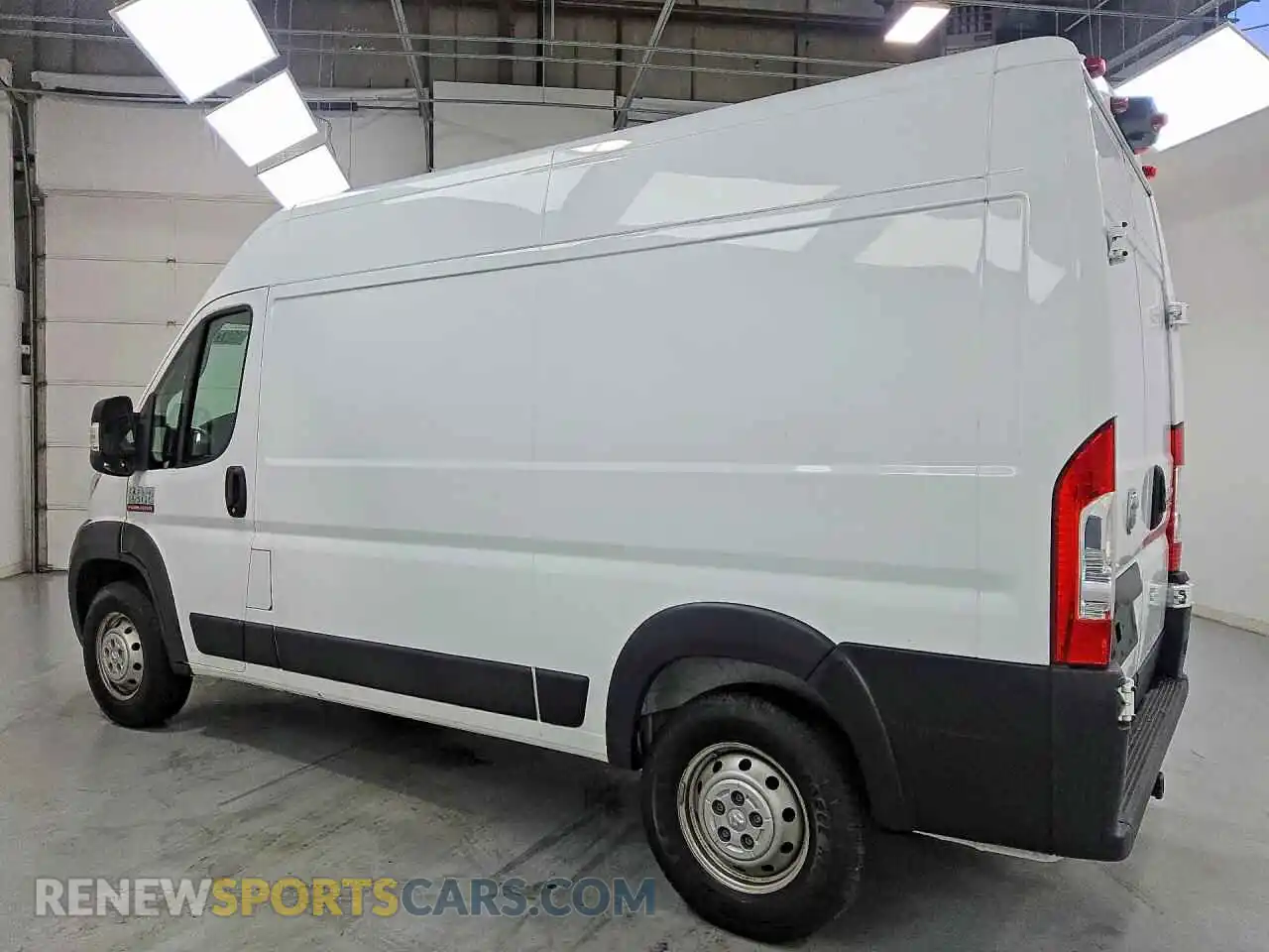 2 Photograph of a damaged car 3C6LRVCG6NE111005 RAM PROMASTER 2022
