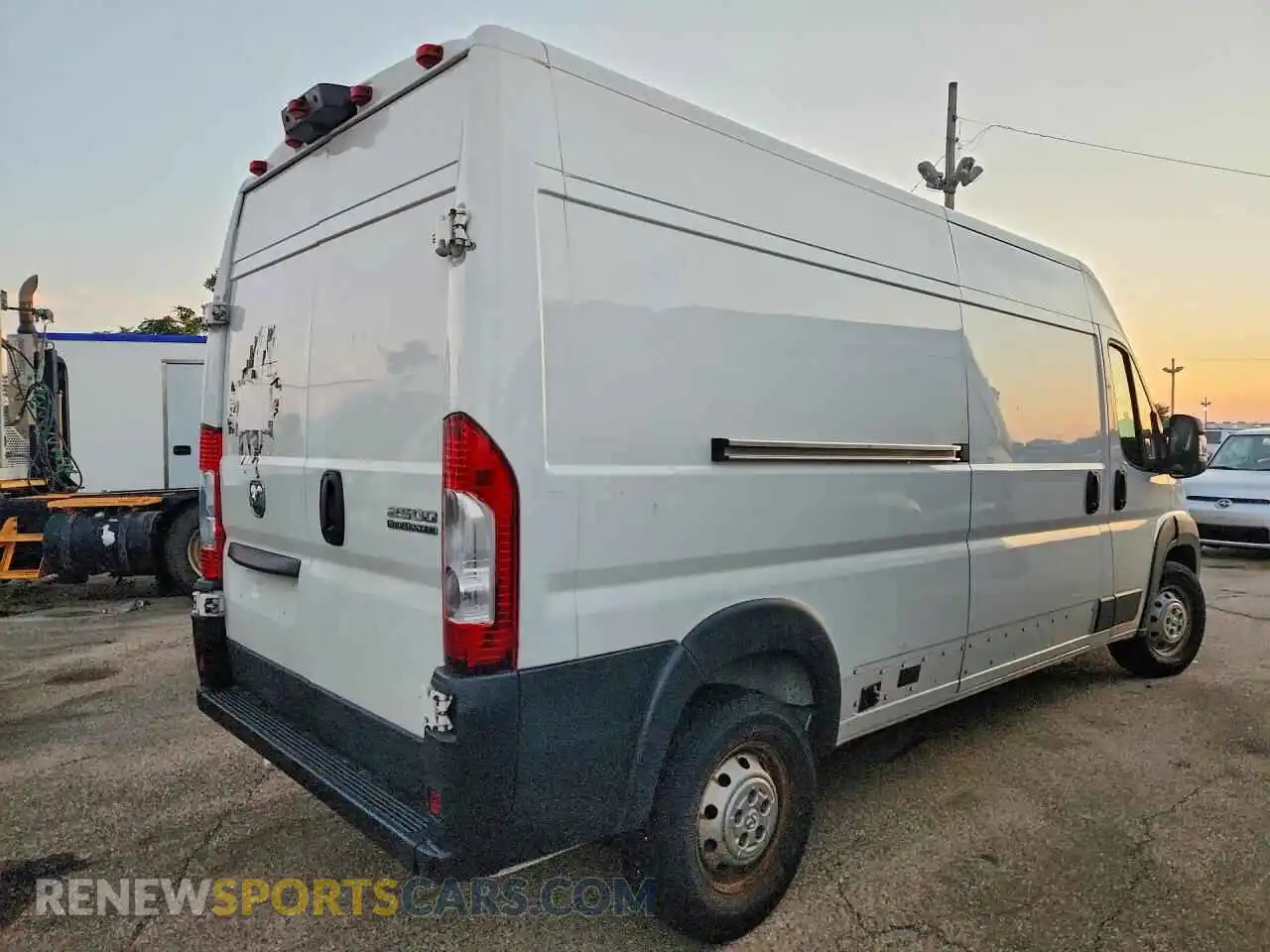 3 Фотография поврежденного автомобиля 3C6LRVDG7PE551753 RAM PROMASTER 2023