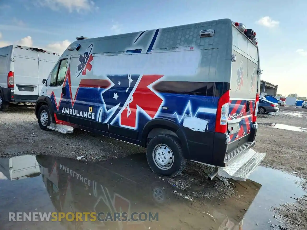 2 Photograph of a damaged car 3C6LRVDG6RE107511 RAM PROMASTER 2024