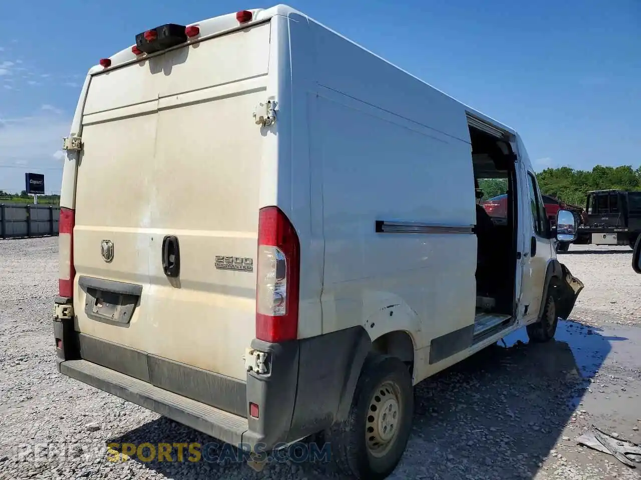 3 Photograph of a damaged car 3C6LRVDG4SE564758 RAM PROMASTER 2025