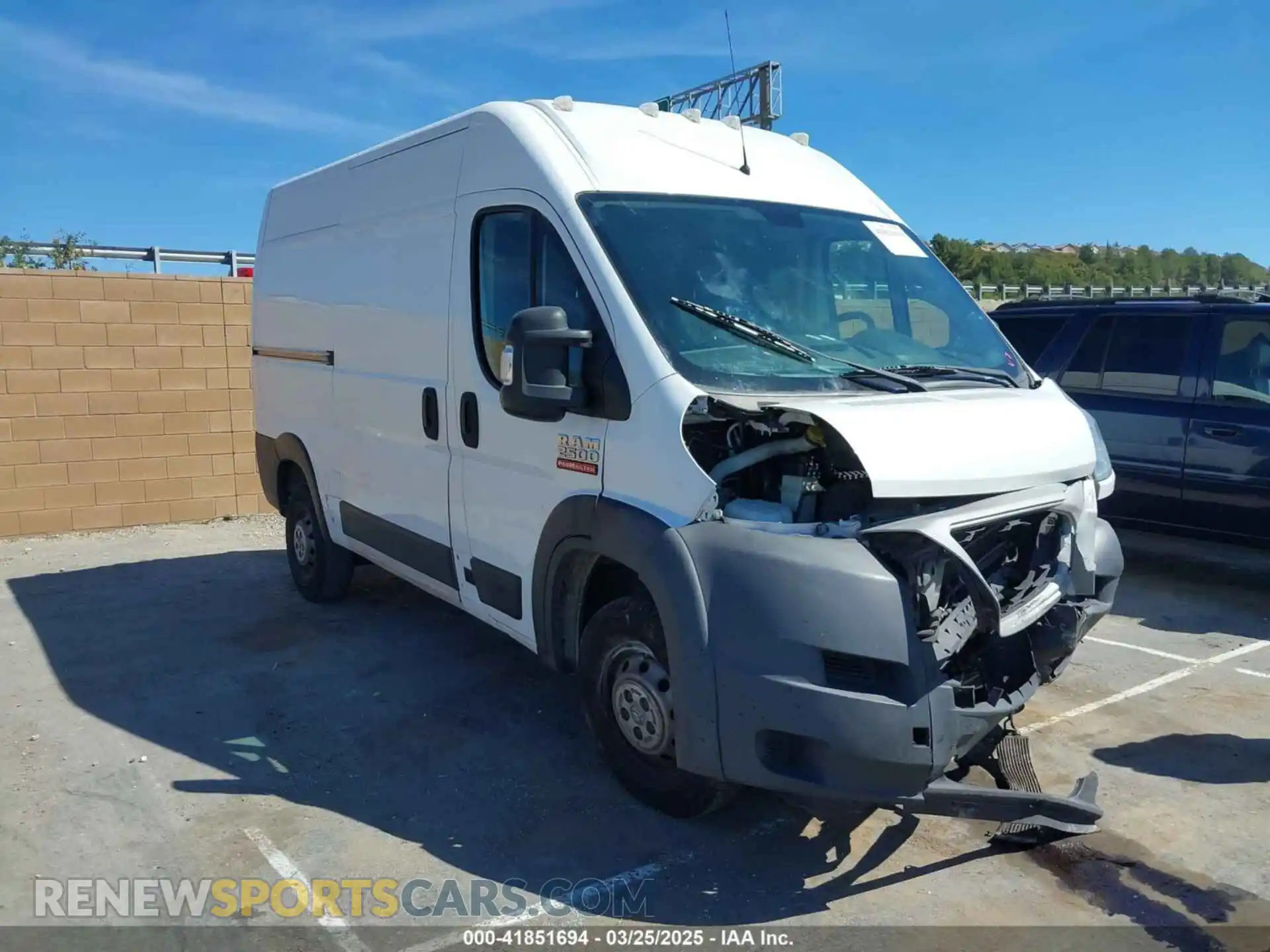 1 Photograph of a damaged car 3C6TRVCG6KE526501 RAM PROMASTER 2500 2019