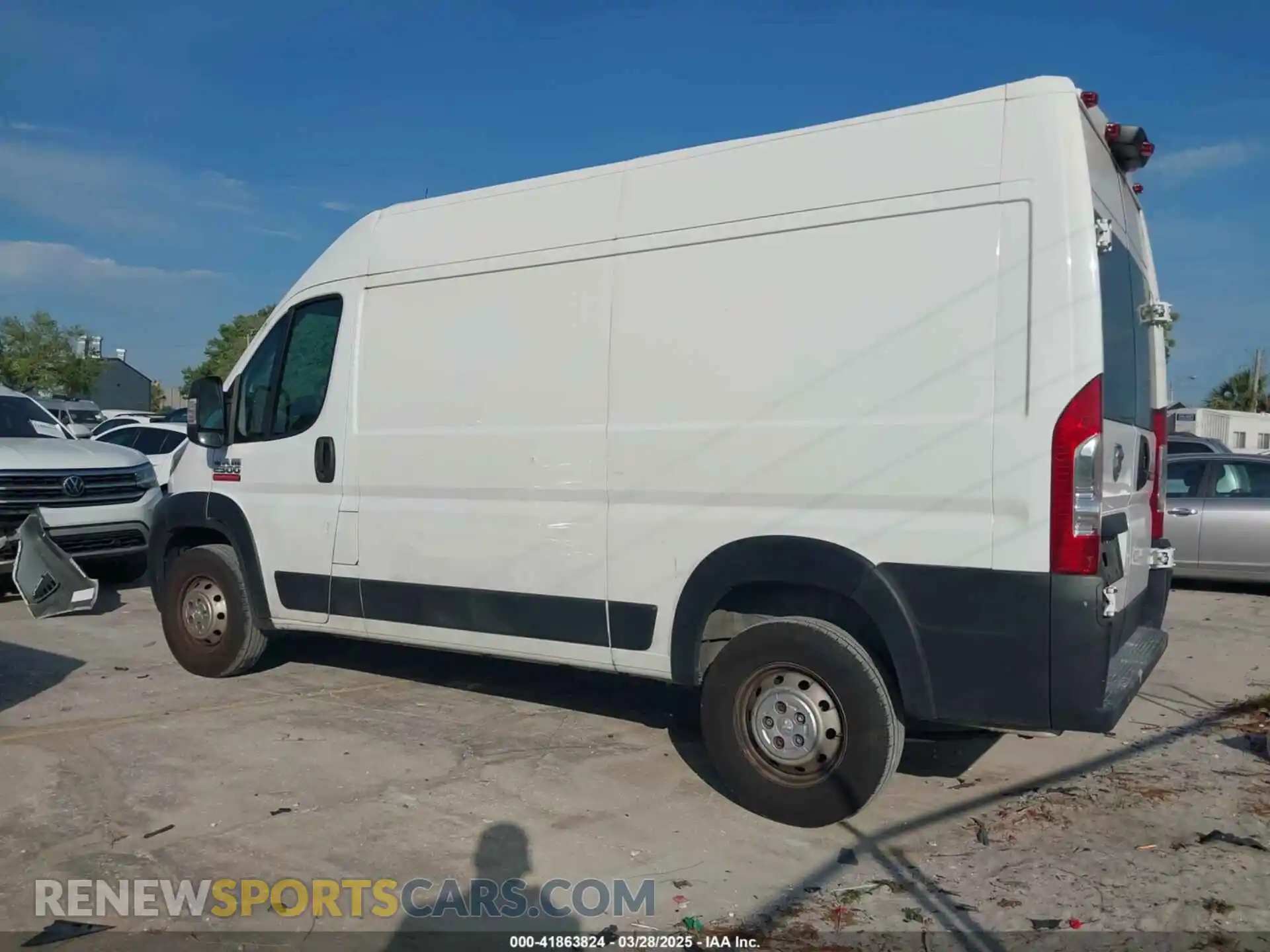 3 Photograph of a damaged car 3C6TRVCG7KE502322 RAM PROMASTER 2500 2019