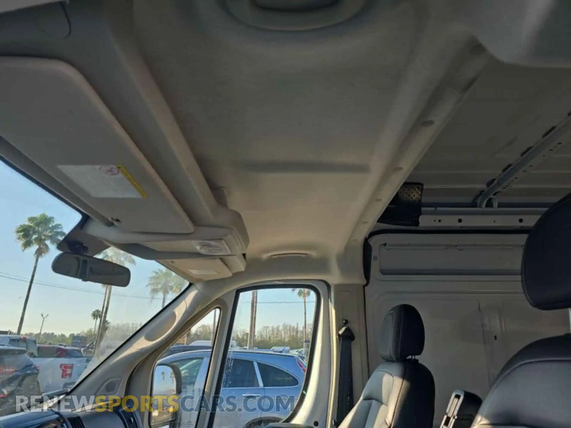 3 Photograph of a damaged car 3C6TRVCGXLE114602 RAM PROMASTER 2500 2020
