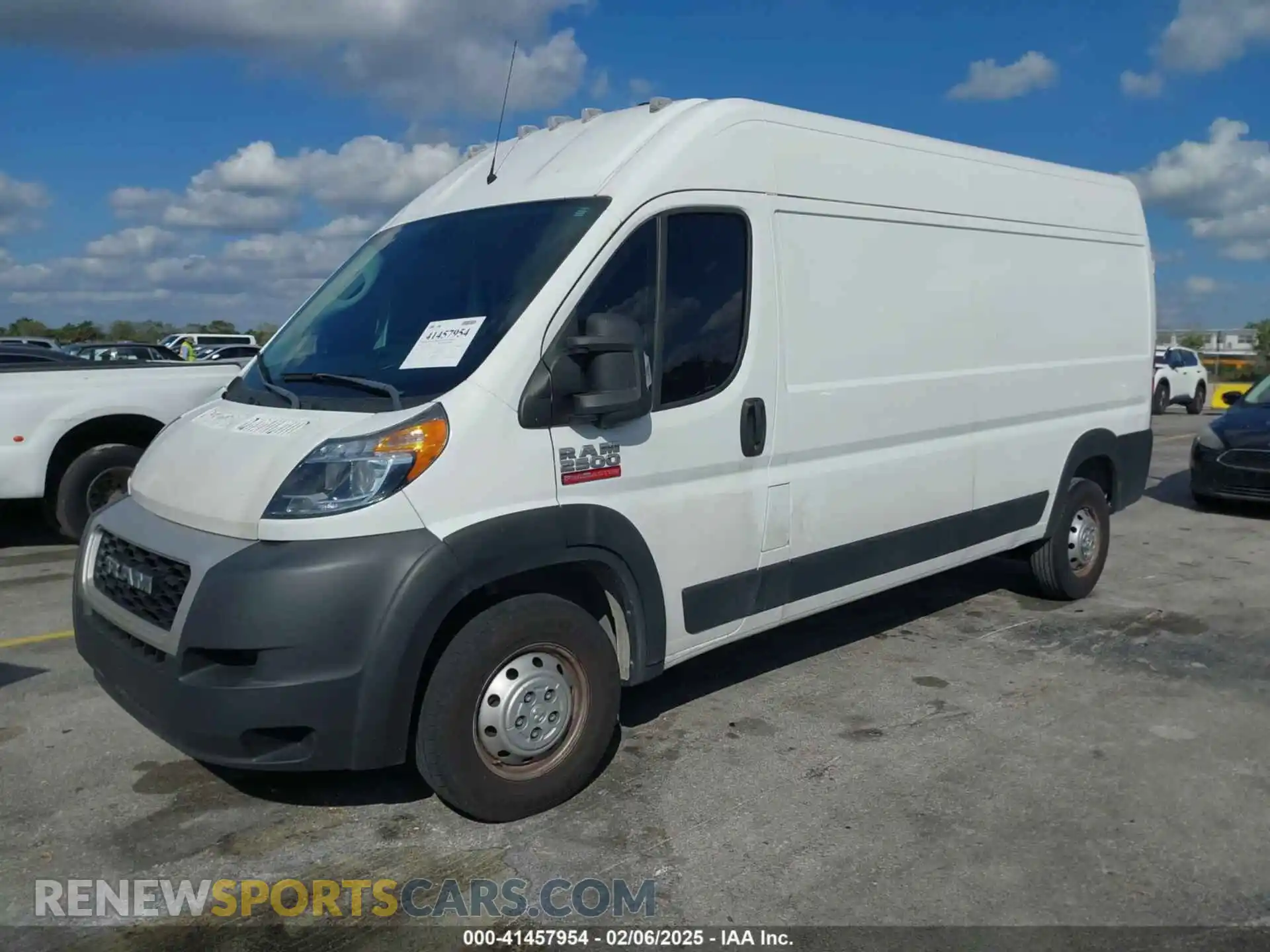 2 Photograph of a damaged car 3C6LRVDG0ME555574 RAM PROMASTER 2500 2021