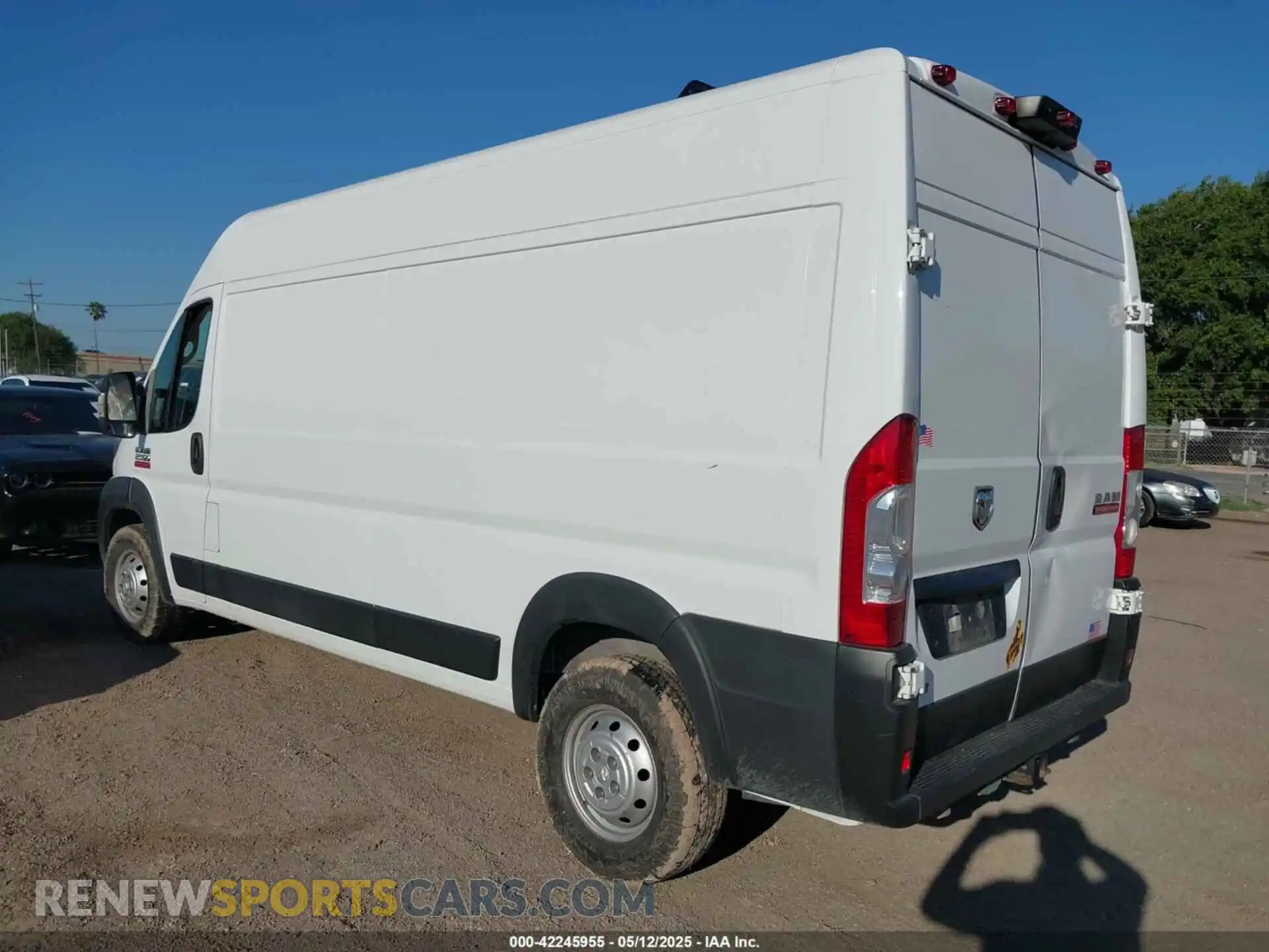 3 Photograph of a damaged car 3C6LRVDG3ME524187 RAM PROMASTER 2500 2021