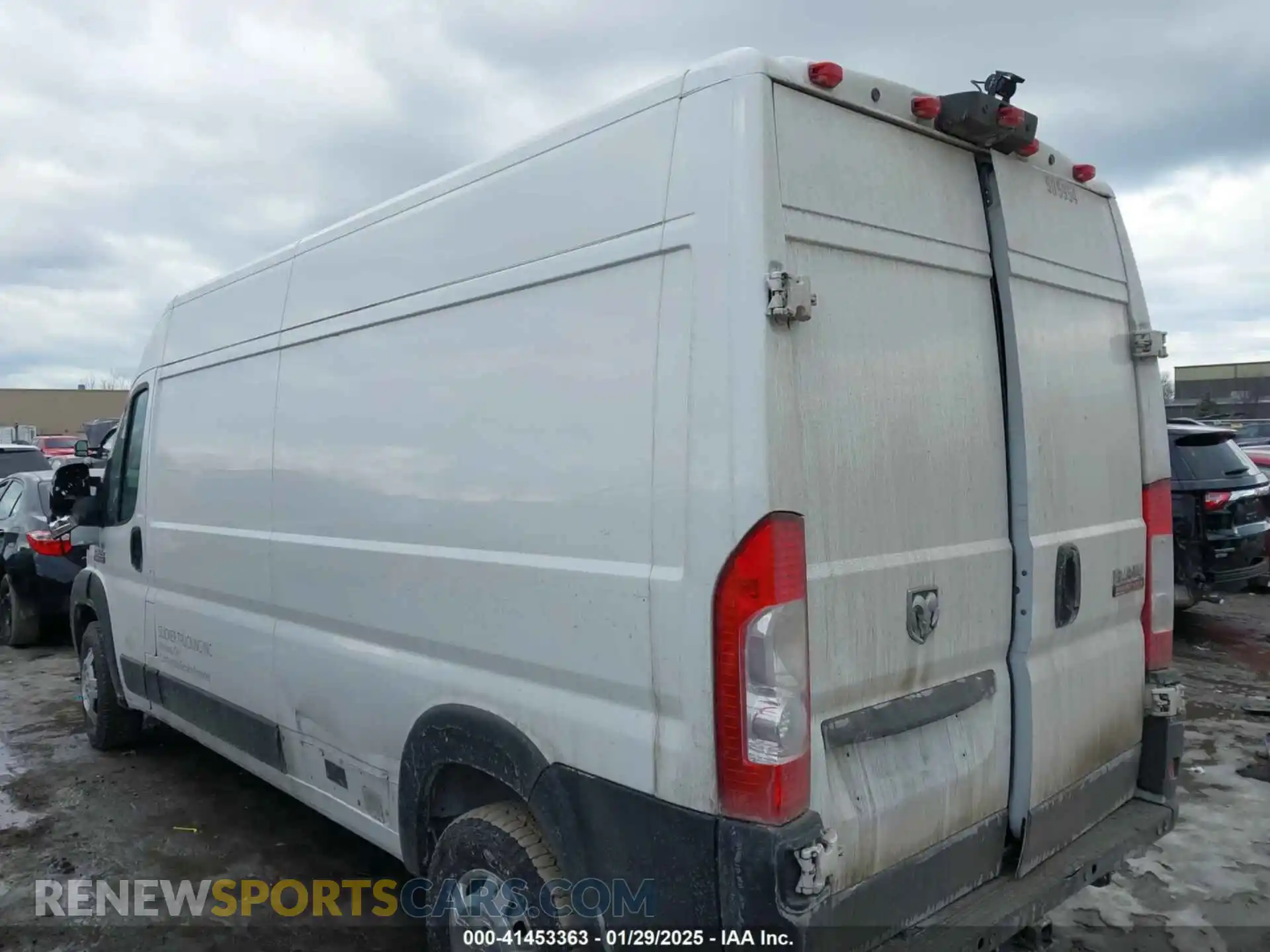 3 Photograph of a damaged car 3C6LRVDG9ME512920 RAM PROMASTER 2500 2021