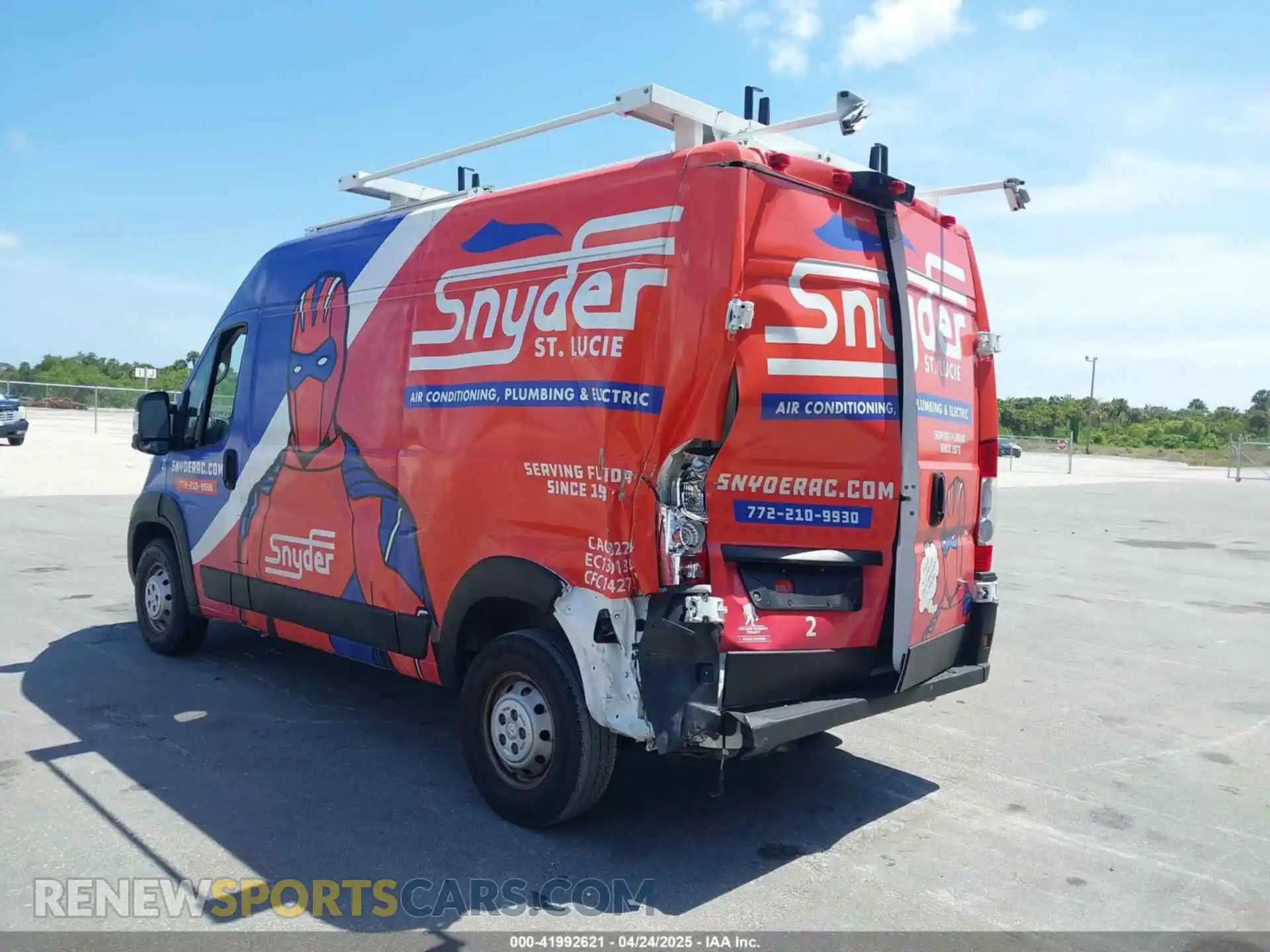 3 Photograph of a damaged car 3C6LRVCG0PE520927 RAM PROMASTER 2500 2023