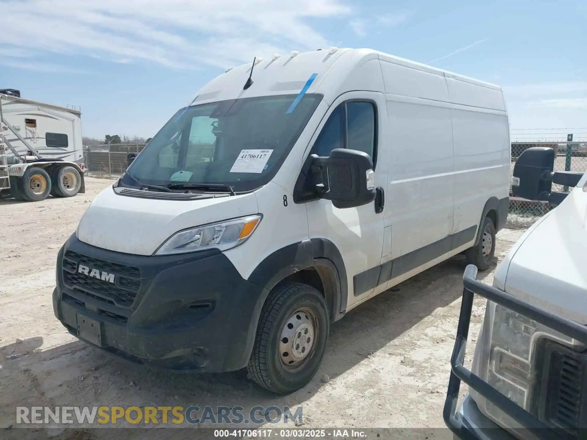2 Photograph of a damaged car 3C6LRVDG5PE535356 RAM PROMASTER 2500 2023