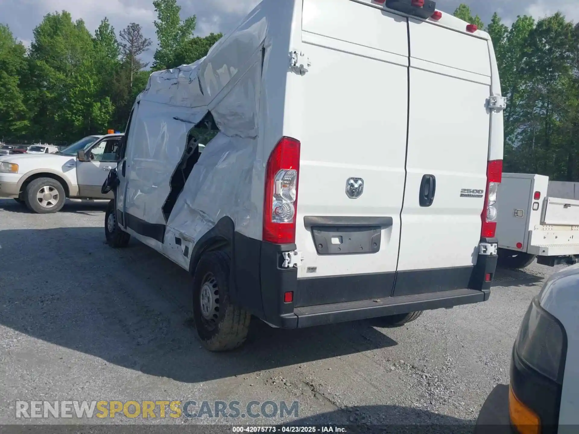 3 Фотография поврежденного автомобиля 3C6LRVDG7RE107128 RAM PROMASTER 2500 2024