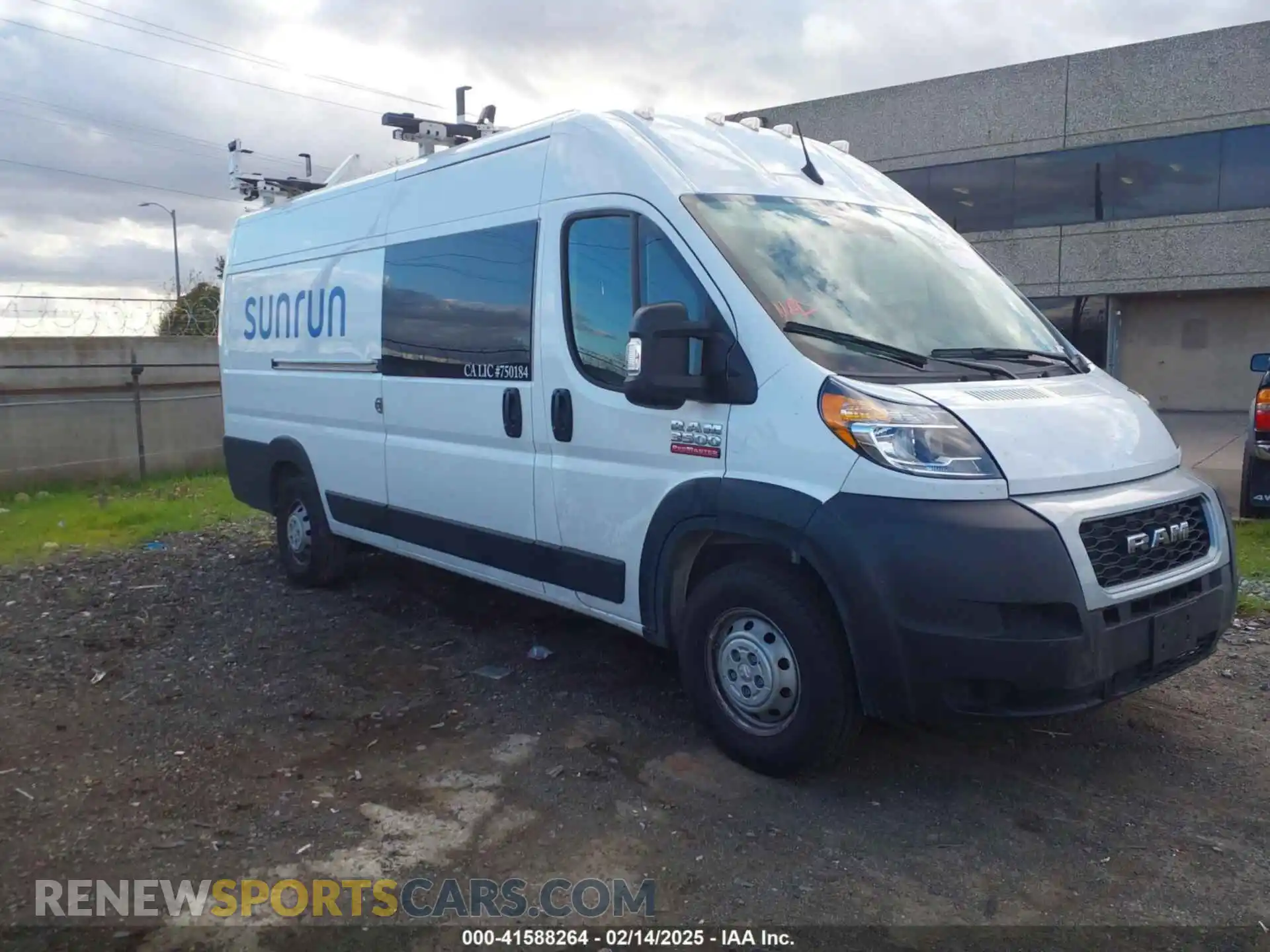 1 Photograph of a damaged car 3C6MRVJG9NE142885 RAM PROMASTER 3500 2022