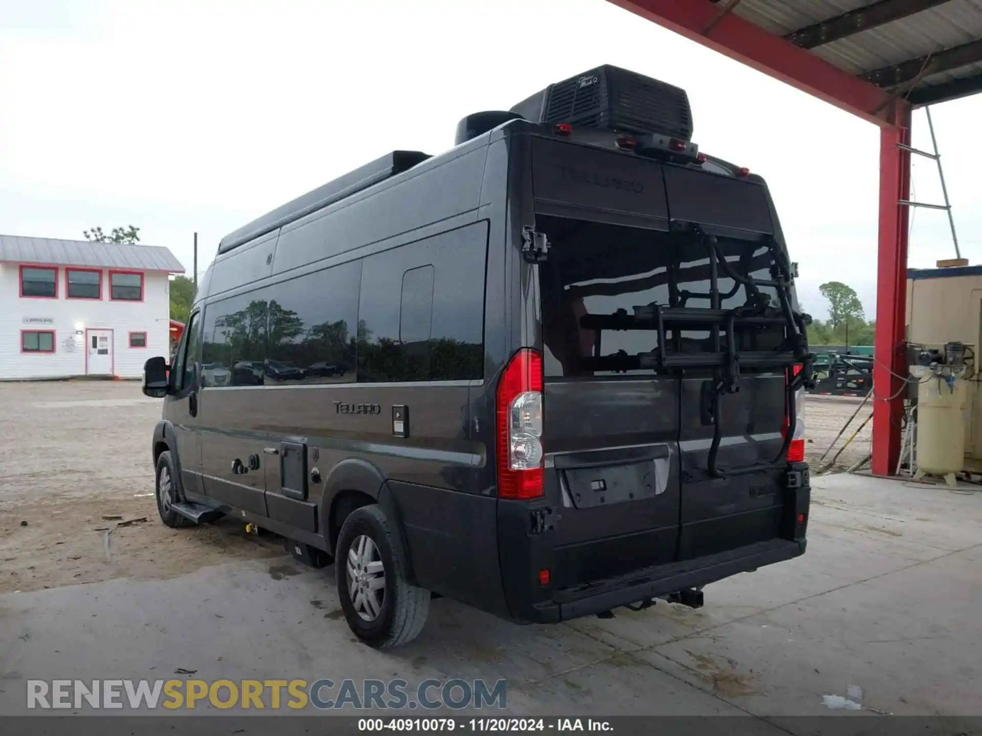 3 Photograph of a damaged car 3C6MRVUG2NE101722 RAM PROMASTER 3500 2022