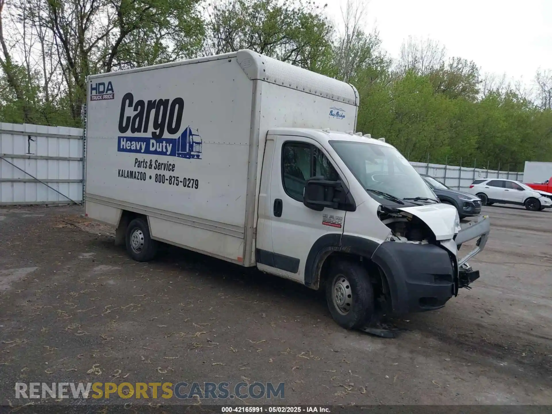 1 Photograph of a damaged car 3C7WRVMG4ME552122 RAM PROMASTER 3500 CUTAWAY 2021