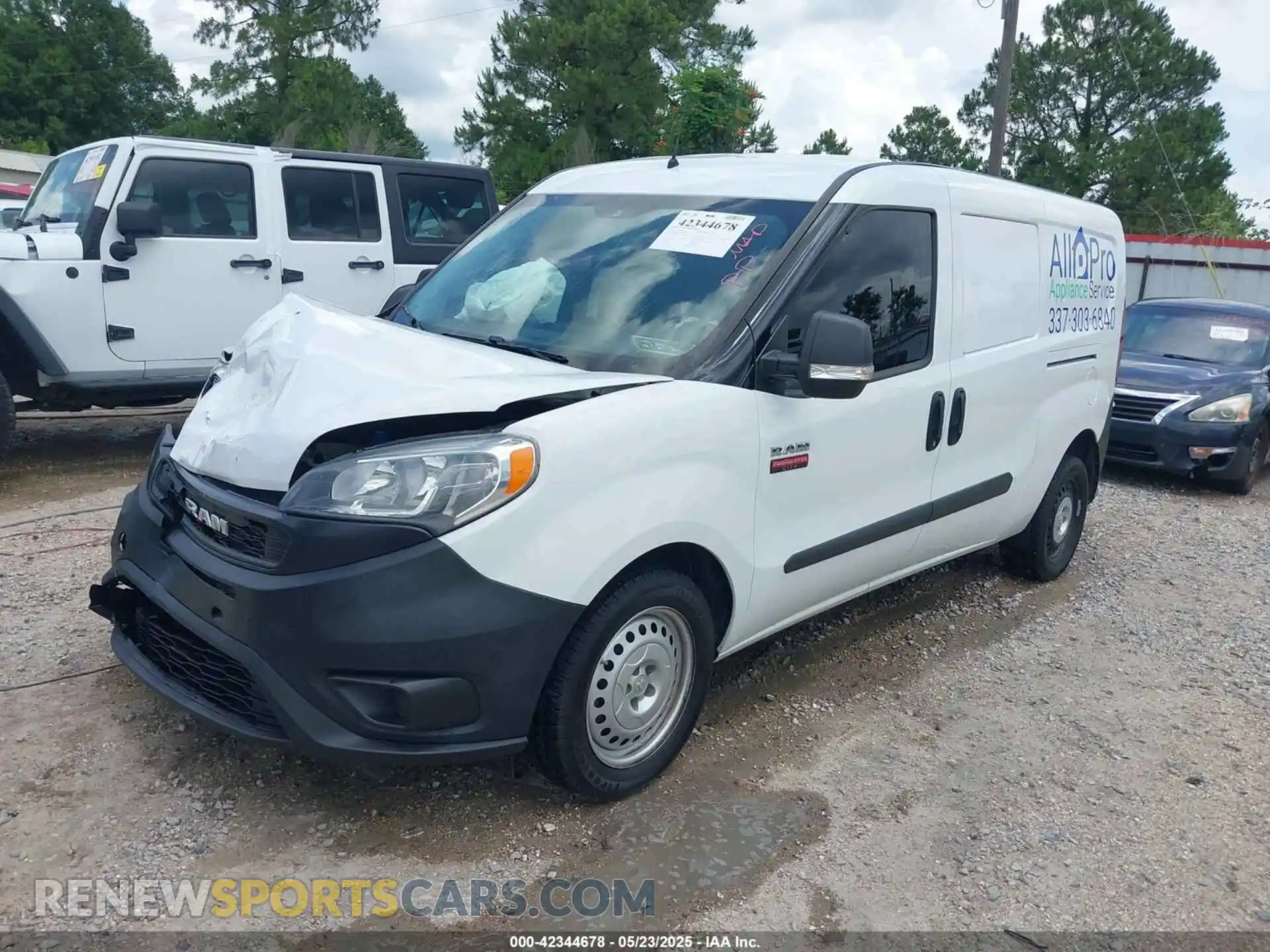 2 Photograph of a damaged car ZFBHRFABXM6U80386 RAM PROMASTER CITY 2021
