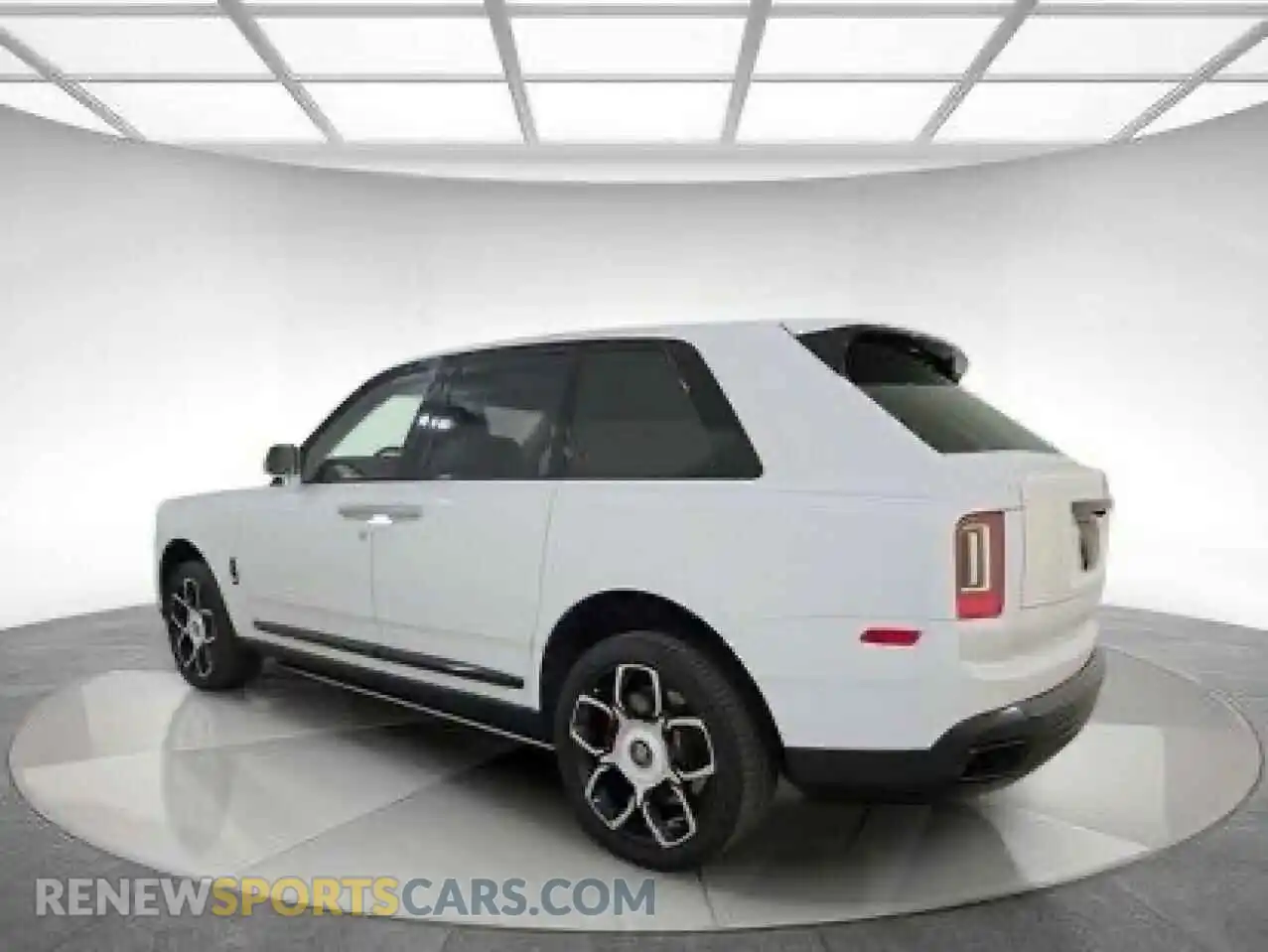 3 Photograph of a damaged car SLATV8C0XMU204XXX ROLLS-ROYCE CULLINAN B 2021