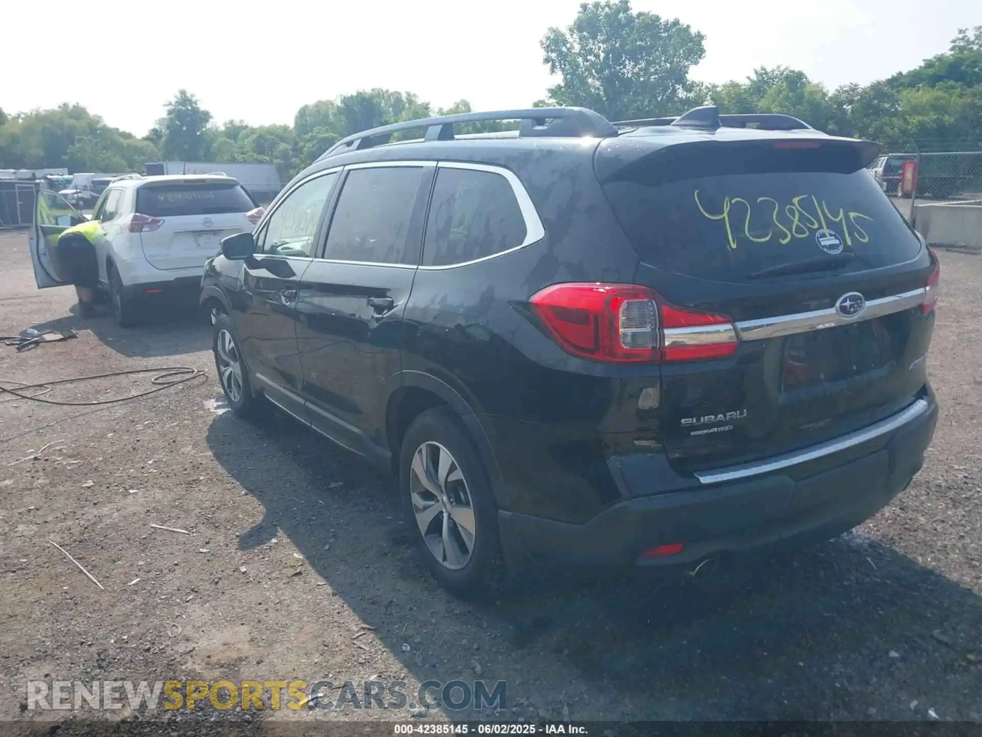 3 Photograph of a damaged car 4S4WMAFDXK3428153 SUBARU ASCENT 2019