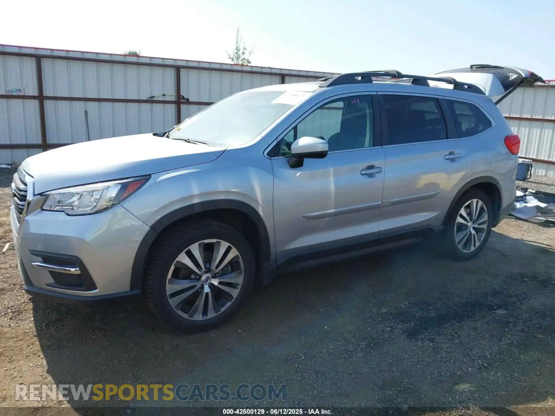 2 Photograph of a damaged car 4S4WMAHD6K3433802 SUBARU ASCENT 2019