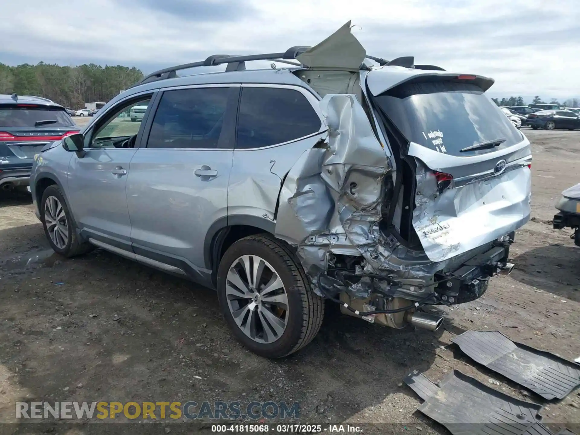 3 Photograph of a damaged car 4S4WMAJD0K3411076 SUBARU ASCENT 2019
