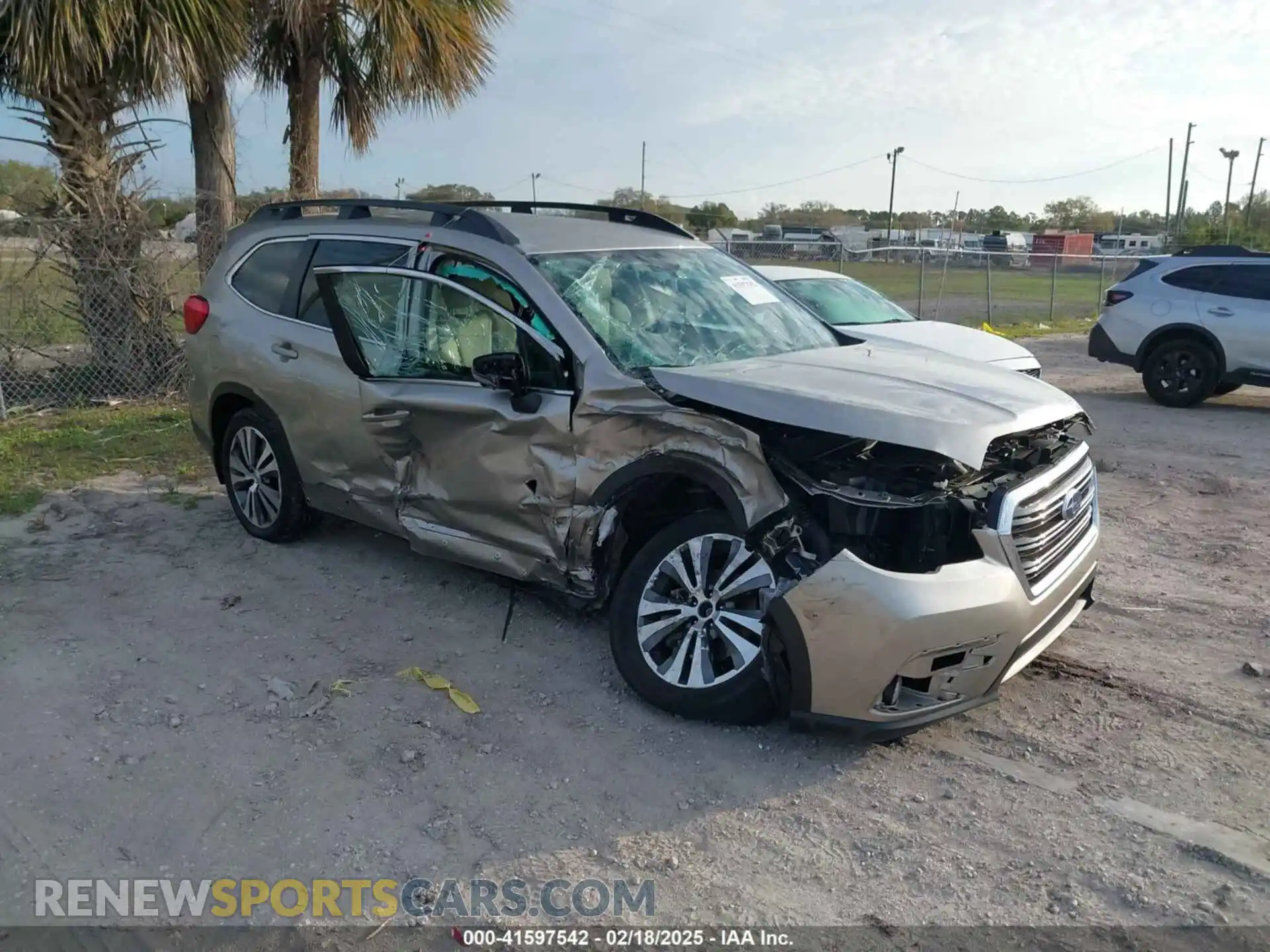 1 Photograph of a damaged car 4S4WMAJD6K3489569 SUBARU ASCENT 2019