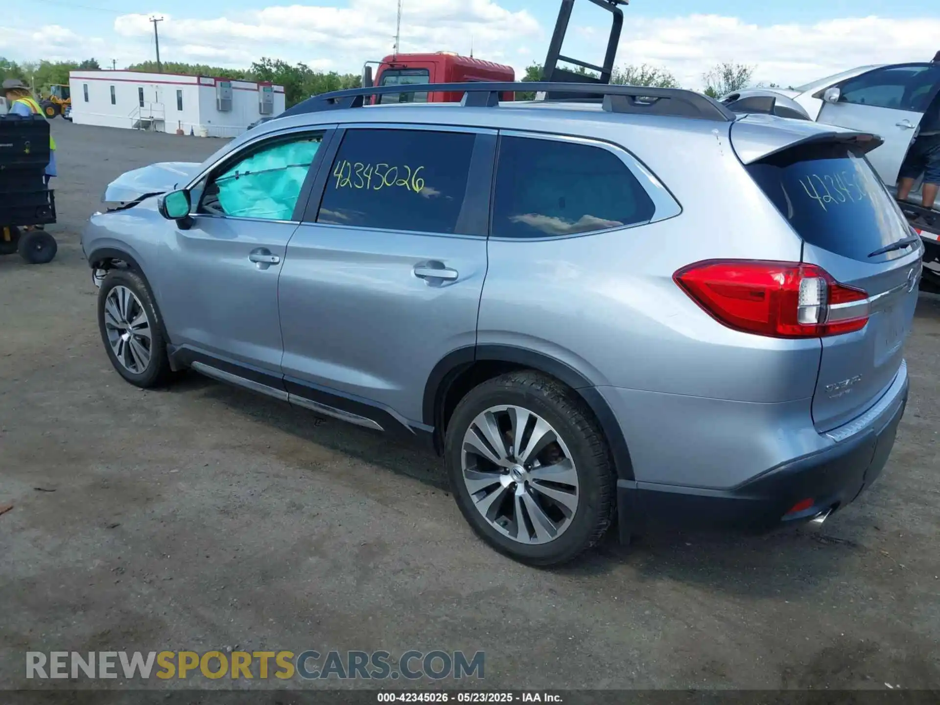 3 Photograph of a damaged car 4S4WMAPD0K3435675 SUBARU ASCENT 2019