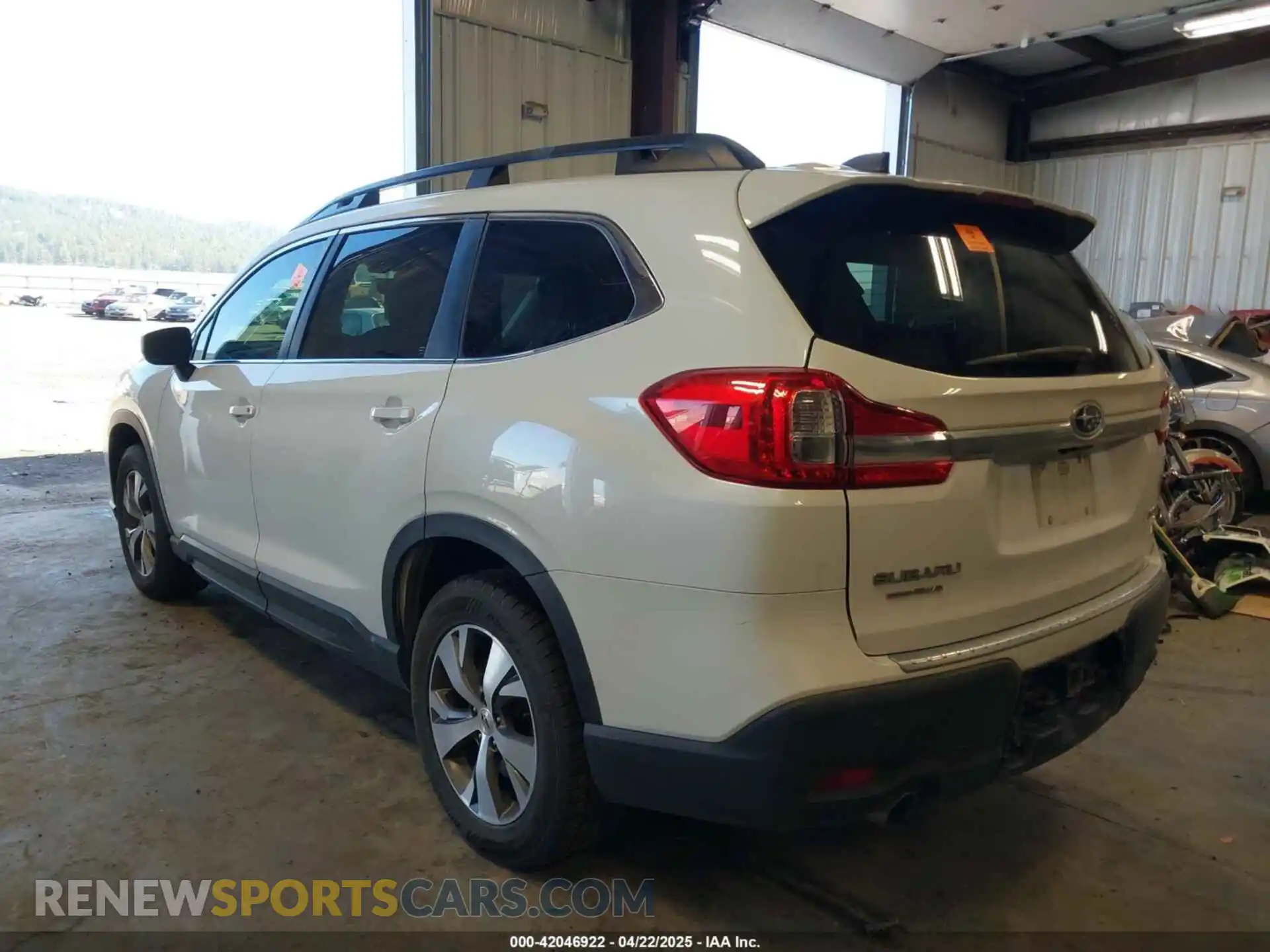 3 Photograph of a damaged car 4S4WMACD1L3402644 SUBARU ASCENT 2020