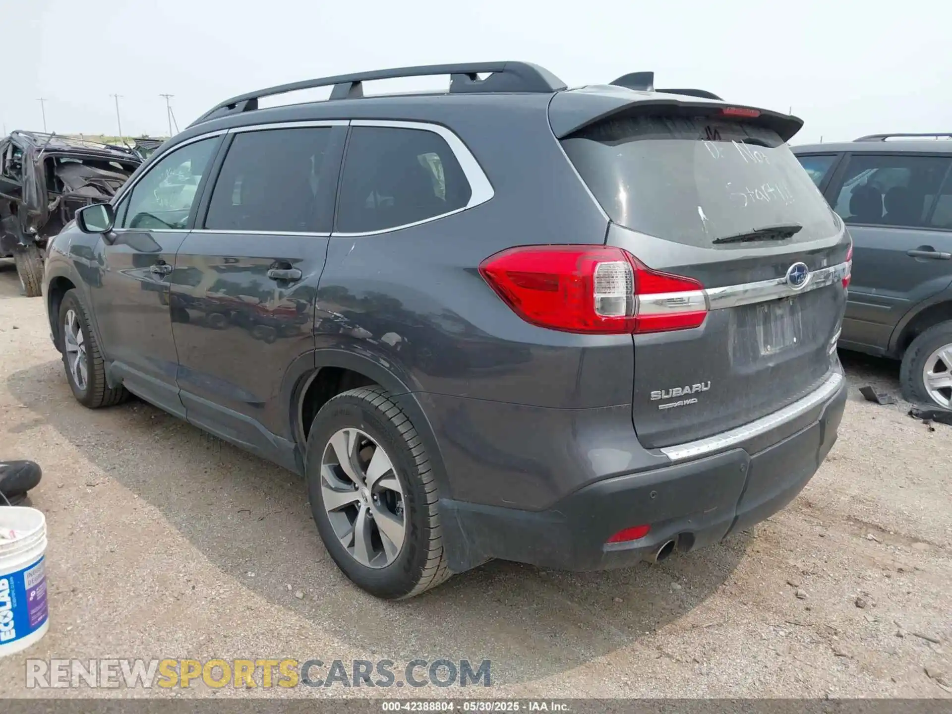 3 Photograph of a damaged car 4S4WMAFD5L3446769 SUBARU ASCENT 2020