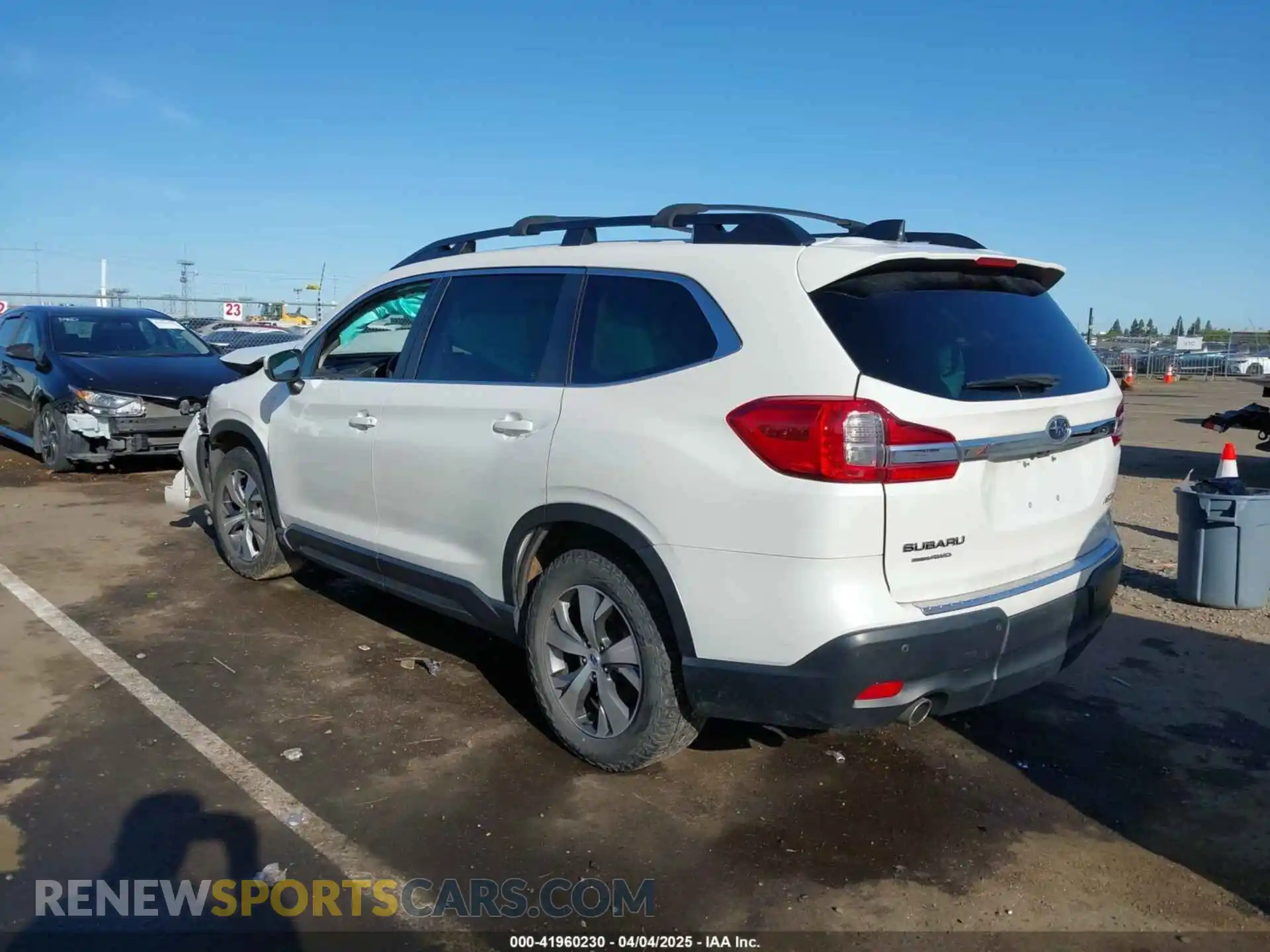 3 Photograph of a damaged car 4S4WMAFD1M3414774 SUBARU ASCENT 2021