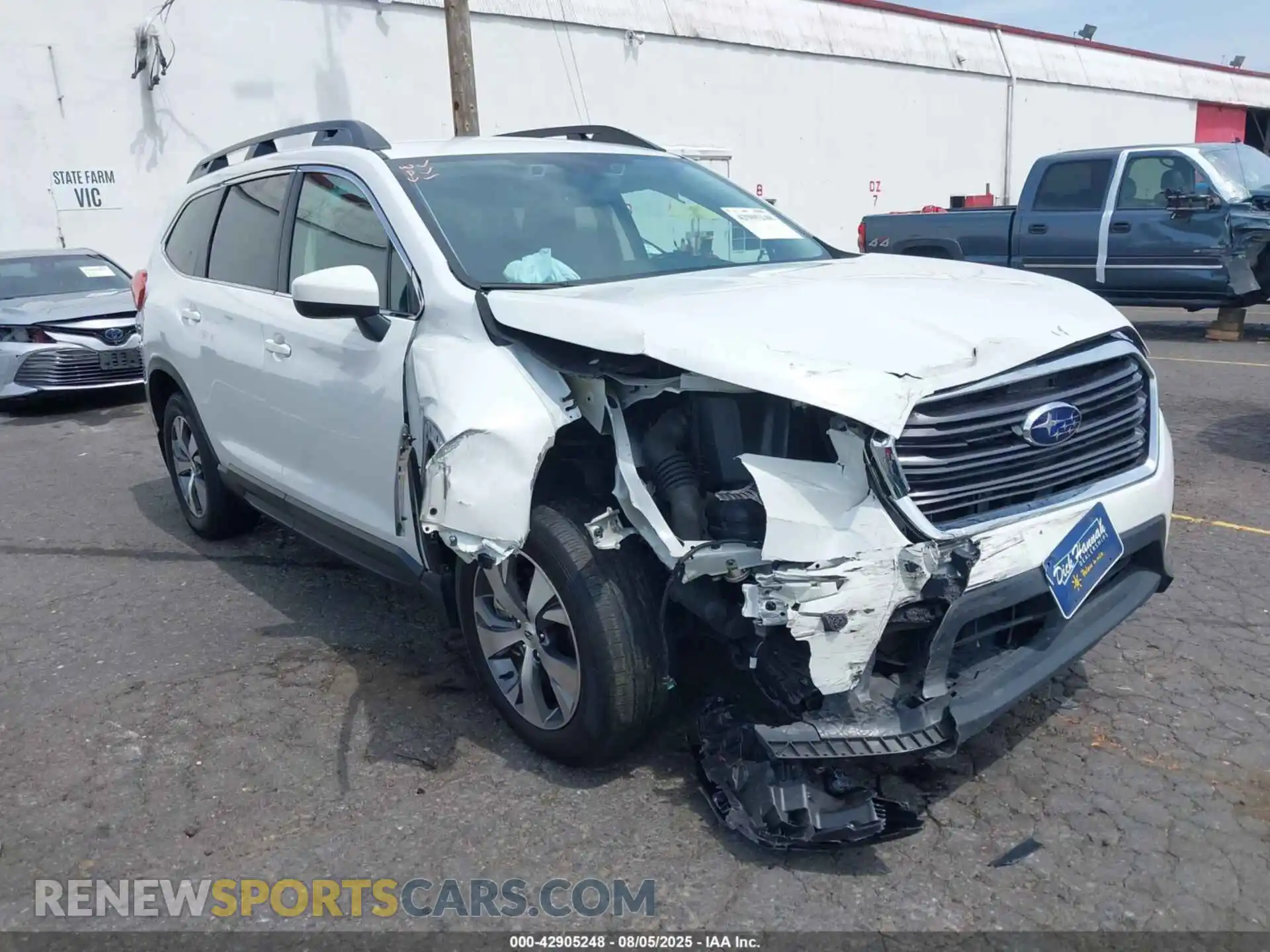 1 Photograph of a damaged car 4S4WMAFD8M3472946 SUBARU ASCENT 2021