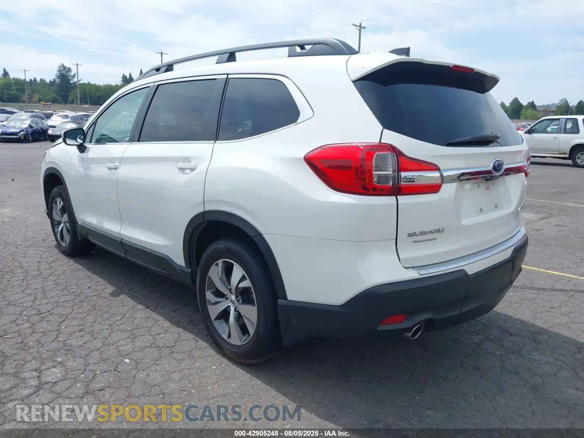 3 Photograph of a damaged car 4S4WMAFD8M3472946 SUBARU ASCENT 2021