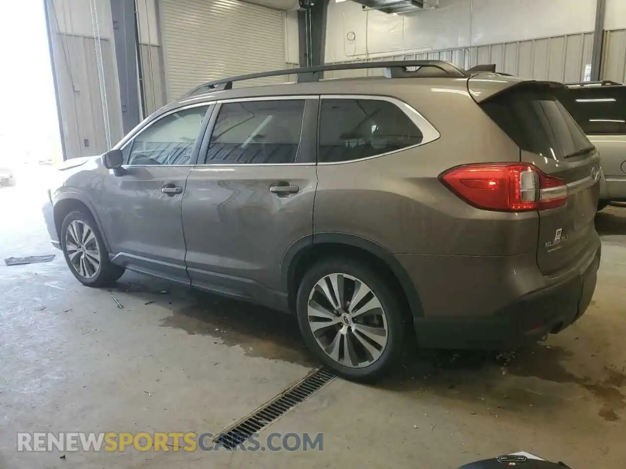 2 Photograph of a damaged car 4S4WMAHDXM3445583 SUBARU ASCENT 2021