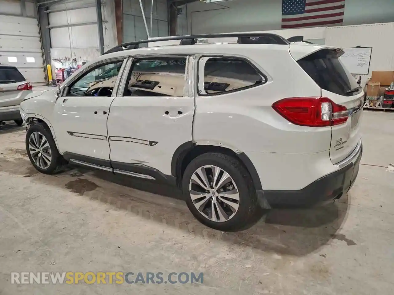 2 Photograph of a damaged car 4S4WMAMD1M3418570 SUBARU ASCENT 2021