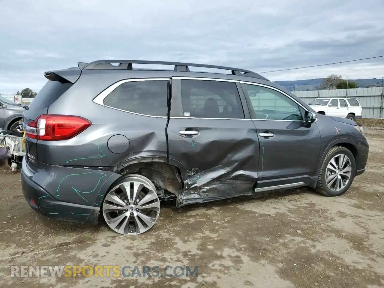 3 Photograph of a damaged car 4S4WMARD0M3428631 SUBARU ASCENT 2021