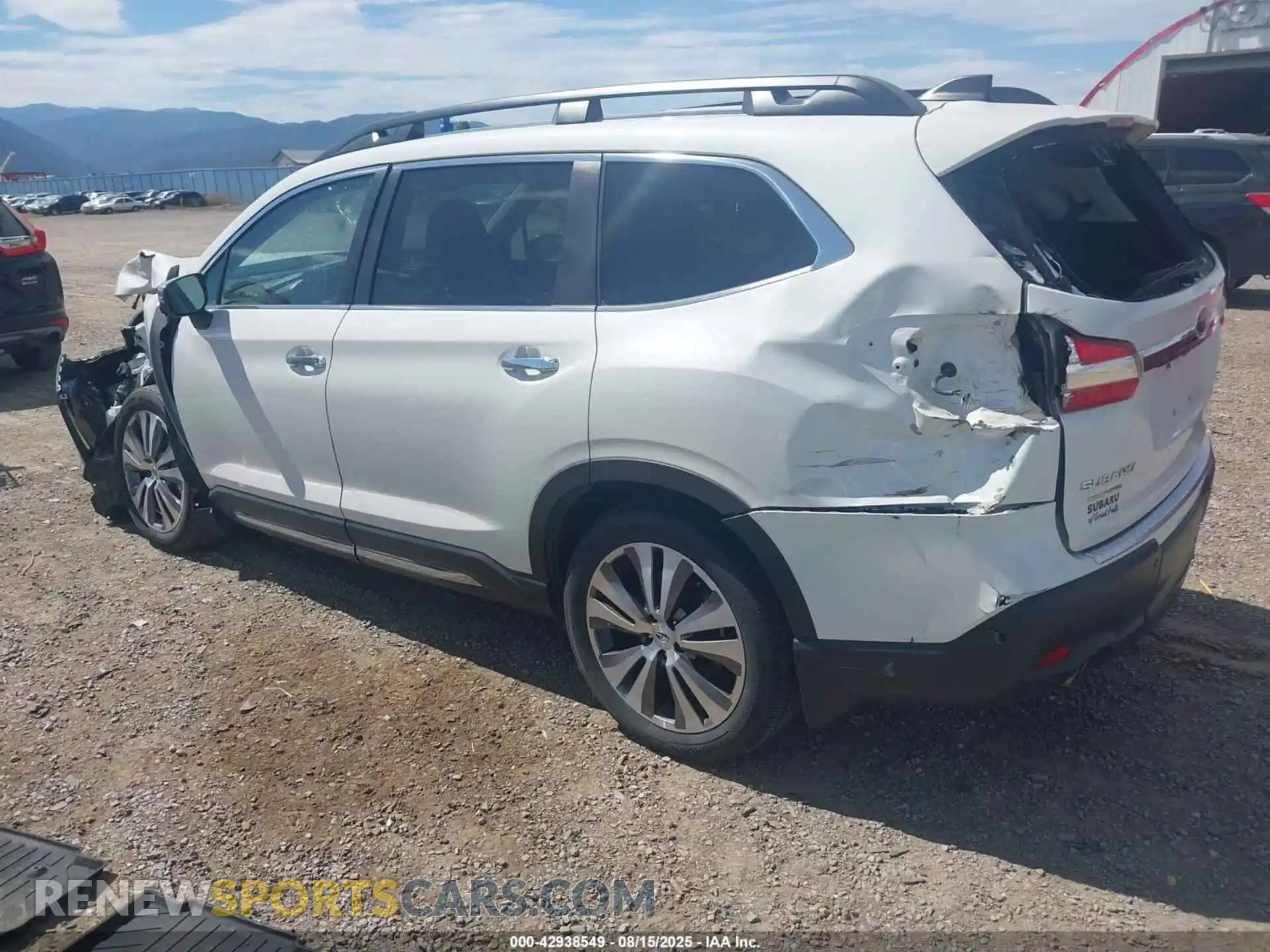 3 Photograph of a damaged car 4S4WMARD3M3453037 SUBARU ASCENT 2021