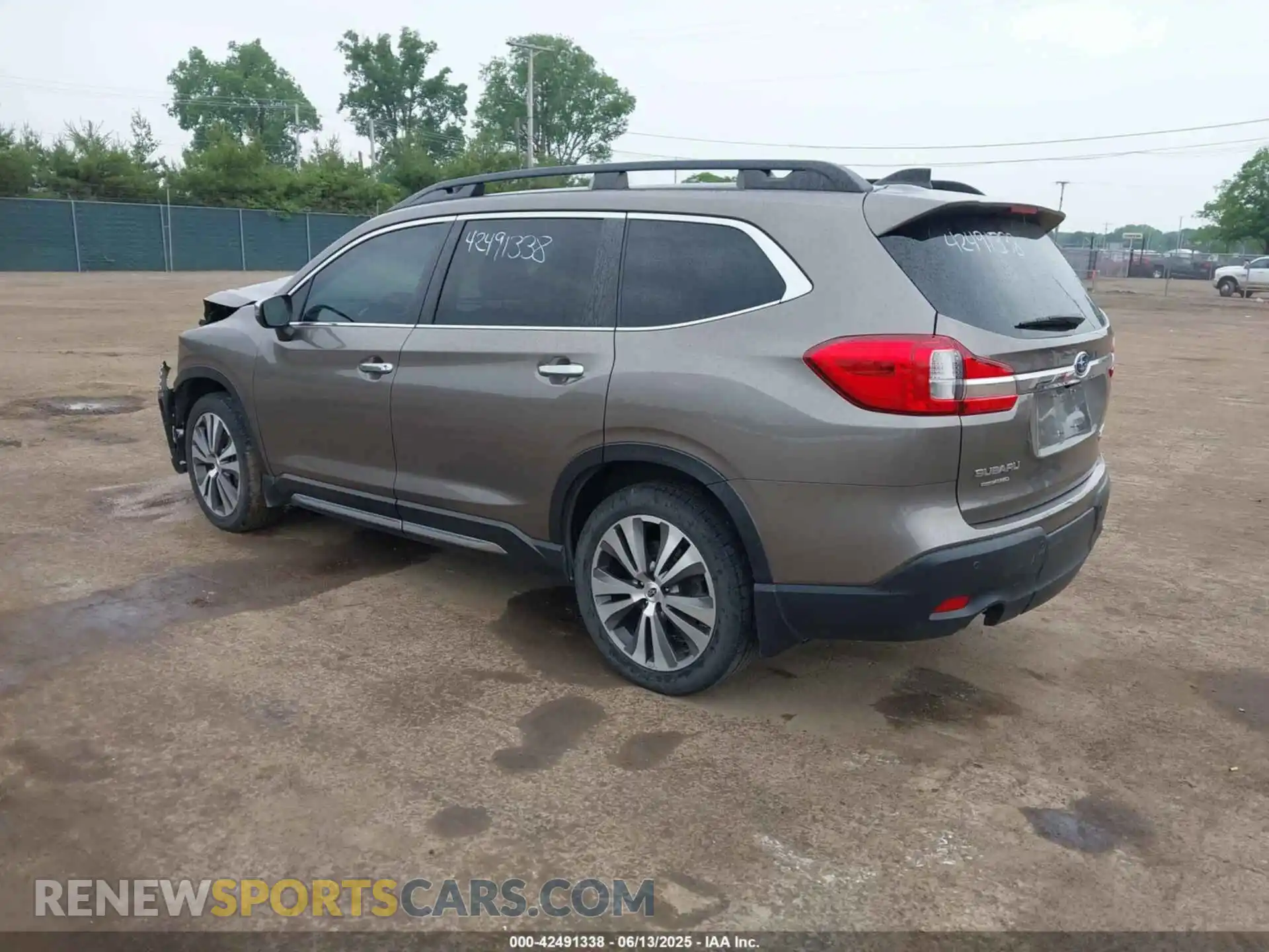 3 Photograph of a damaged car 4S4WMARD5M3423568 SUBARU ASCENT 2021